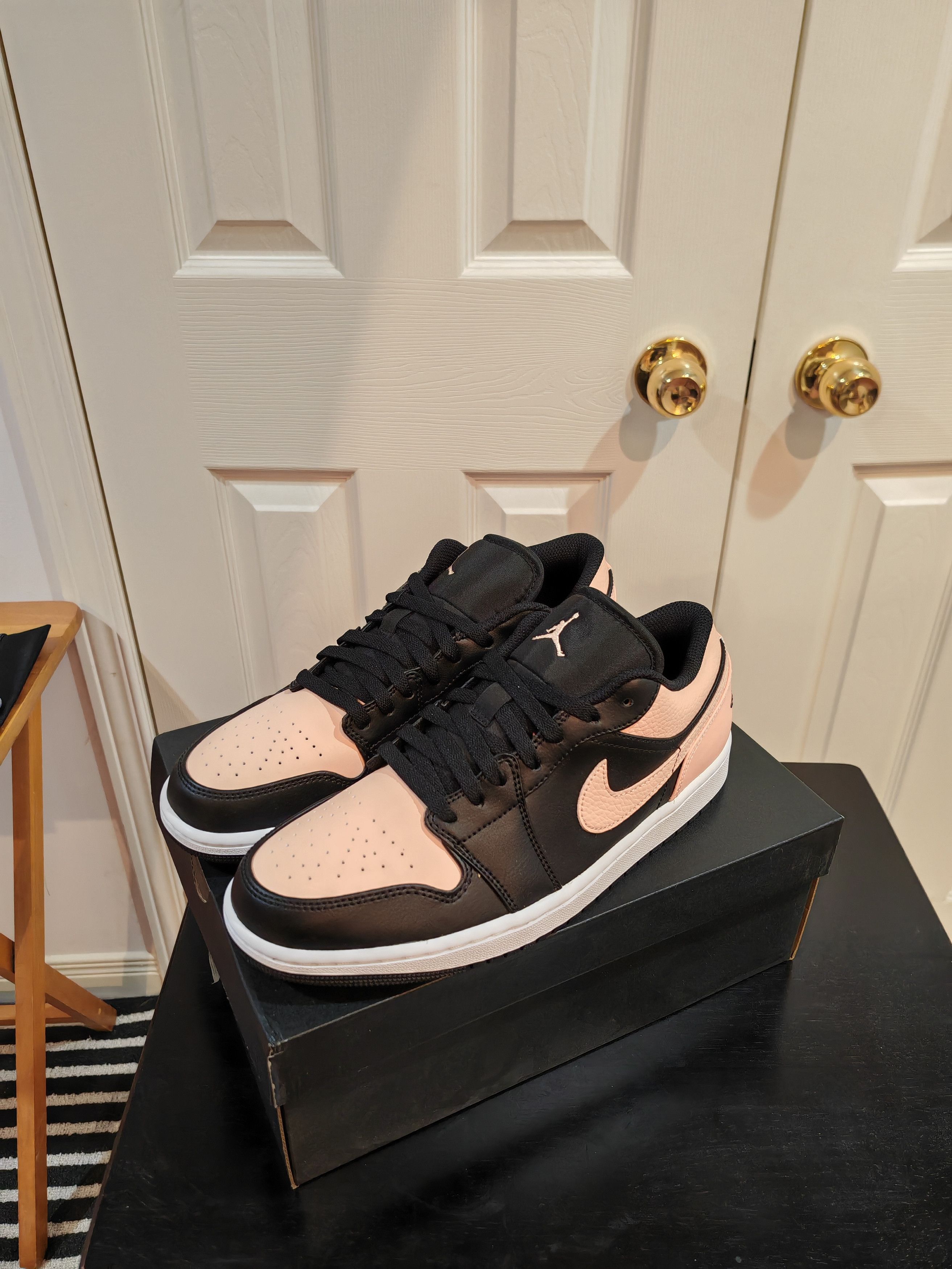 Air Jordan Low Crimson Tint