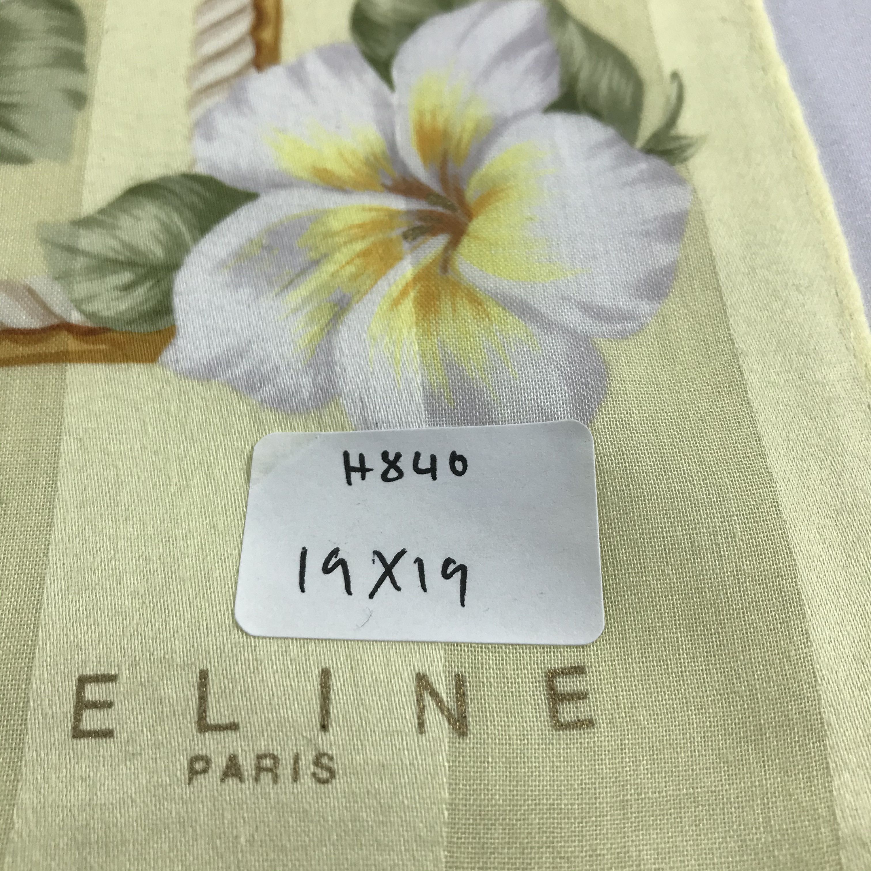 Celine Celine Floral Handkerchief Neckerchief Bandana H840 Size ONE SIZE - 5 Thumbnail
