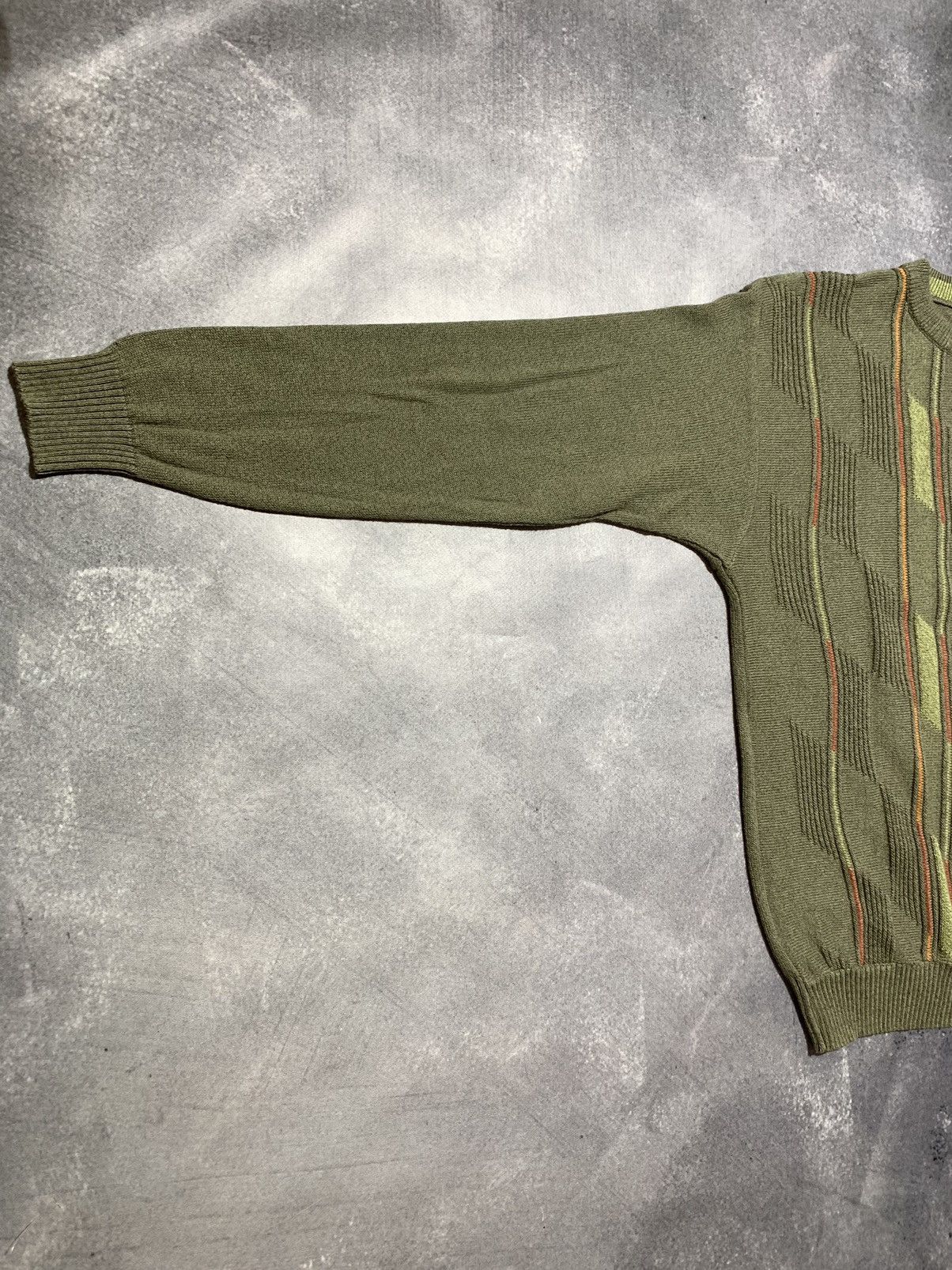 Vintage Vintage 90s Stripped knitwear sweater streetwear size L Size US L / EU 52-54 / 3 - 2 Thumbnail