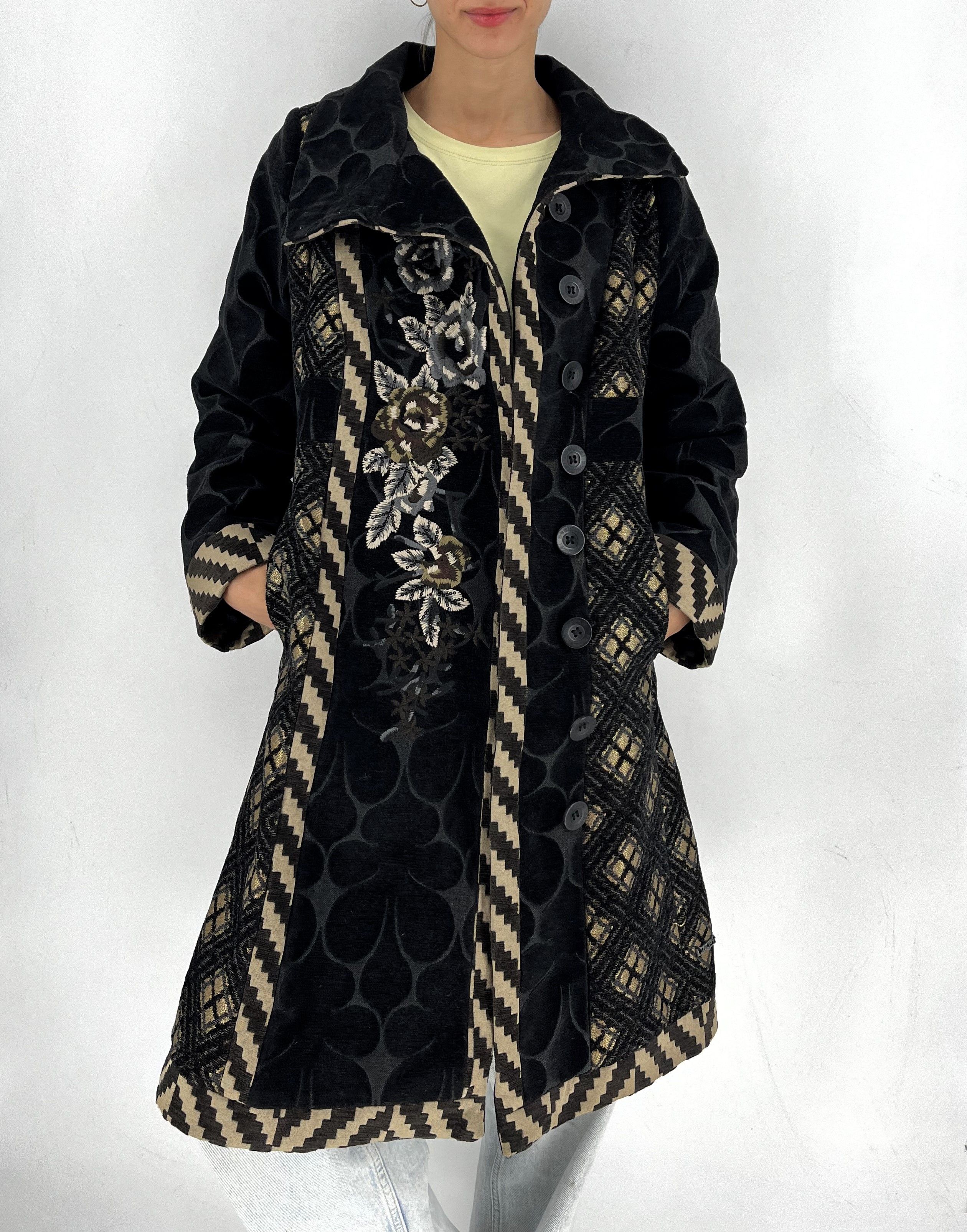 Desigual Desigual Womens Coat EU 44 (M) Black Gold Jacquard Size M / US 6-8 / IT 42-44 - 1 Thumbnail