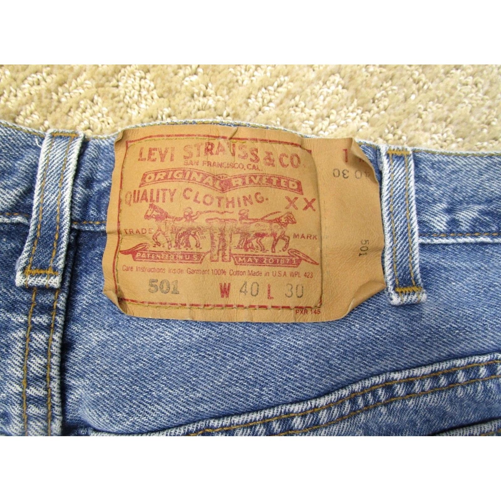 Levi's VINTAGE Levi's 501 Jeans Men 40x30 Blue Button Fly Light Wash 80s USA Levi's 501 Original Fit Mens Jeans Size US 40 / EU 56 - 5 Thumbnail