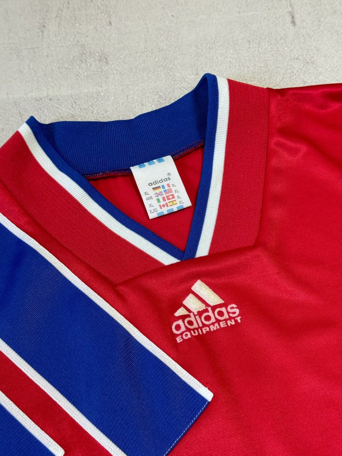 Adidas Vintage Adidas FC Bayern Munich 1993/1994 Home Soccer Jersey Size US XL / EU 56 / 4 - 5 Thumbnail