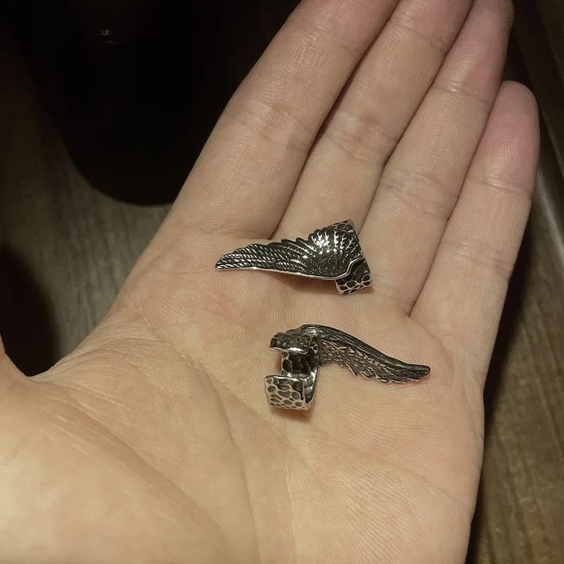 Vintage Angel Wings Clip On Earrings Size ONE SIZE - 1 Thumbnail