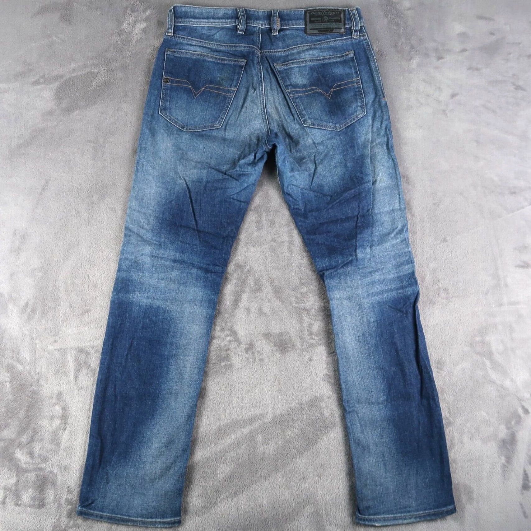 Diesel VINTAGE Diesel Waykee Jeans Mens 29x32 Regular Straight Fit Button Fly Denim Blue 5-Pocket Design Mens Jeans Size US 29 - 2 Thumbnail