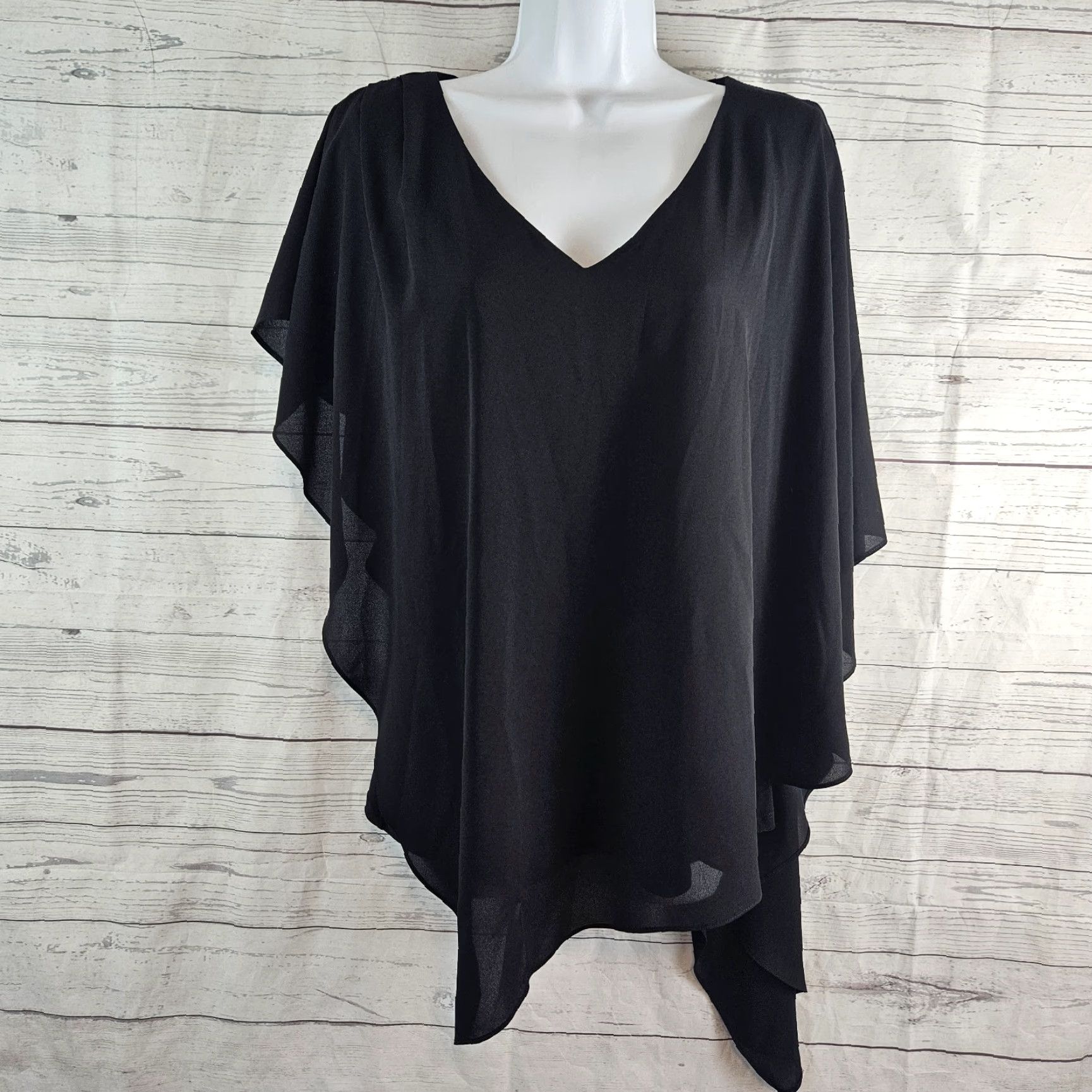 Joseph Ribkoff Joseph Ribkoff Womens Top Sz 8 Solid Black Short Sleeve V-Neck Asymmetrical Hem Blouse Dressy Shirt Womens Size M / US 6-8 / IT 42-44 - 2 Thumbnail