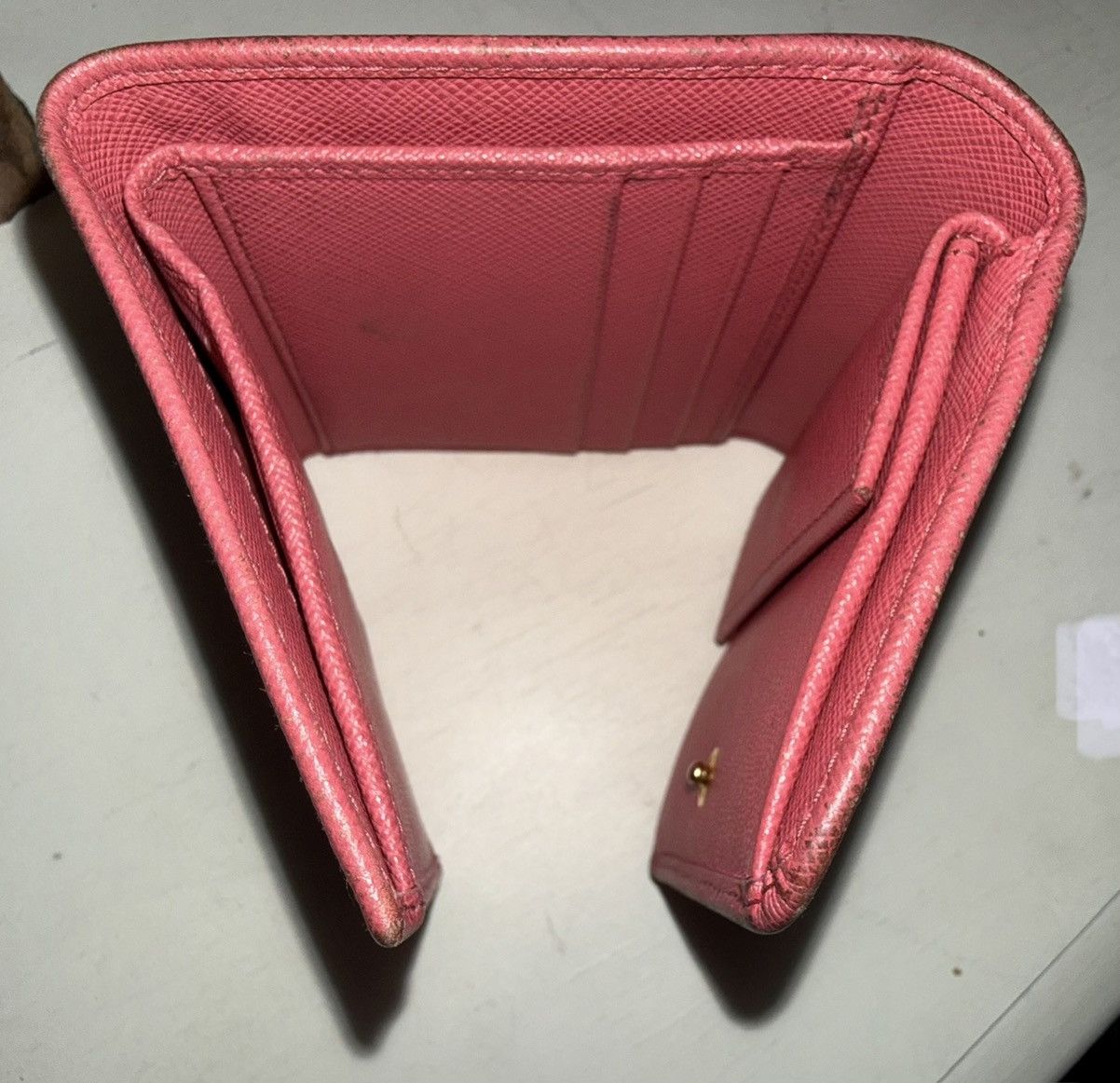 Prada Prada Pink Saffiano tri-fold leather wallet w/ Gold Badge! Size ONE SIZE - 20 Thumbnail