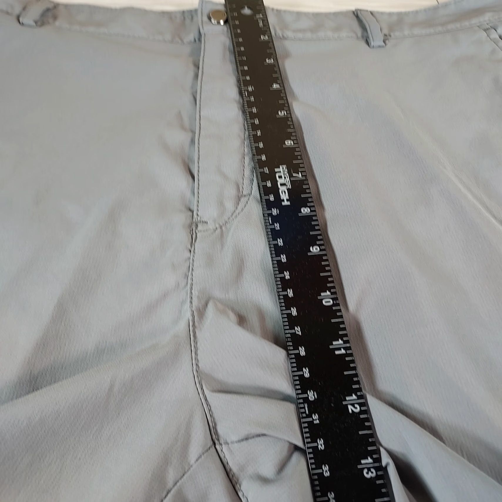 Calvin Klein VINTAGE? No. Calvin Klein Shorts Grey Mens Size 38 Chino Golf Design Zip Fly Bermuda Shirt? Size US 38 / EU 54 - 6 Thumbnail