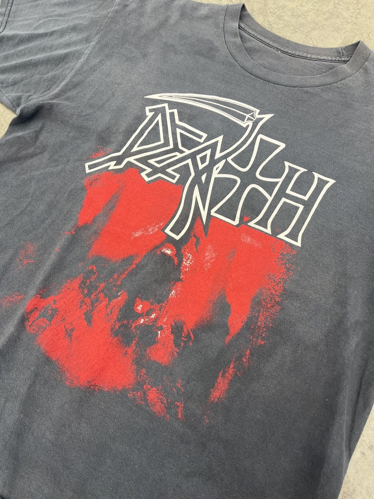 Band Tees Vintage Death tee metal band Size US M / EU 48-50 / 2 - 10 Thumbnail