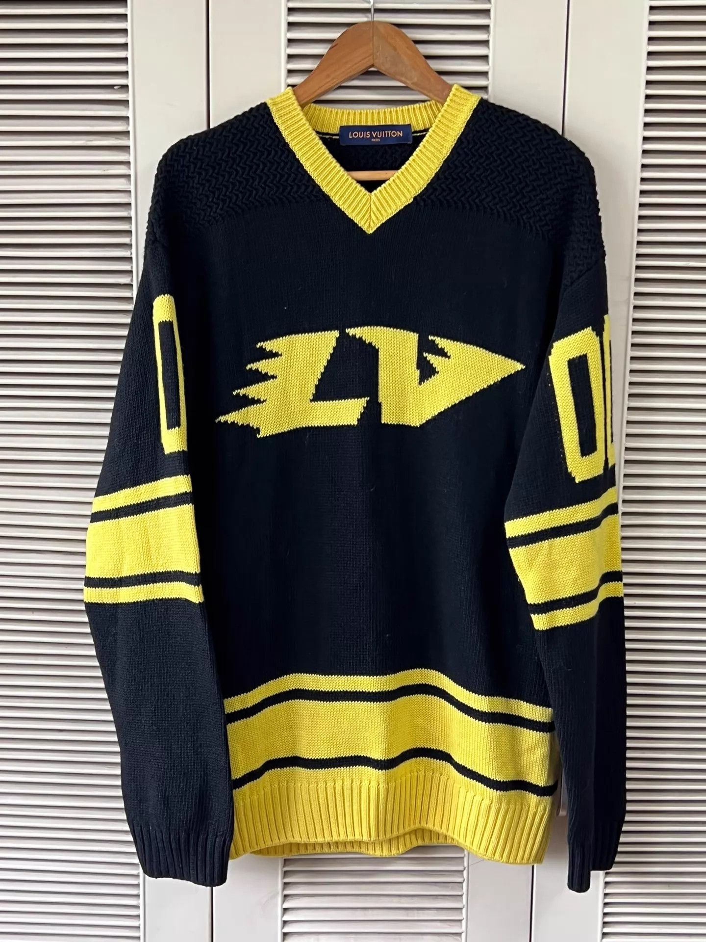 Louis Vuitton LV Black & Yellow color blocked Vneck jersey M Size US M / EU 48-50 / 2 - 1 Thumbnail