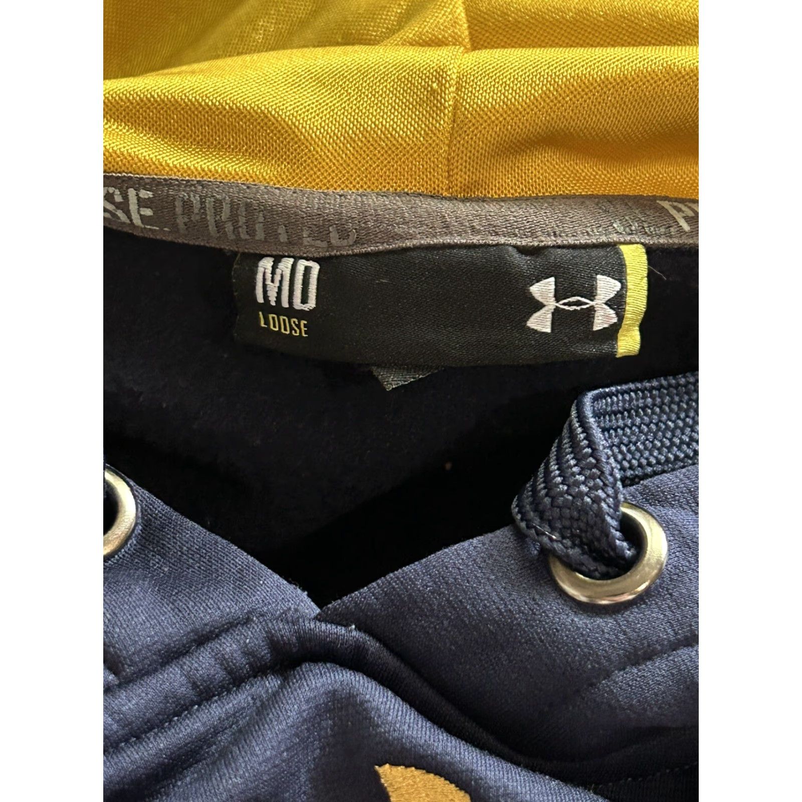 Under Armour Under Armour Hoodie Sweatshirt Mens Blue Yellow Long Sleeve Medium Pullover Hooded Knit Sweatshirt Size Regular Size L Regular Men Size US L / EU 52-54 / 3 - 4 Thumbnail