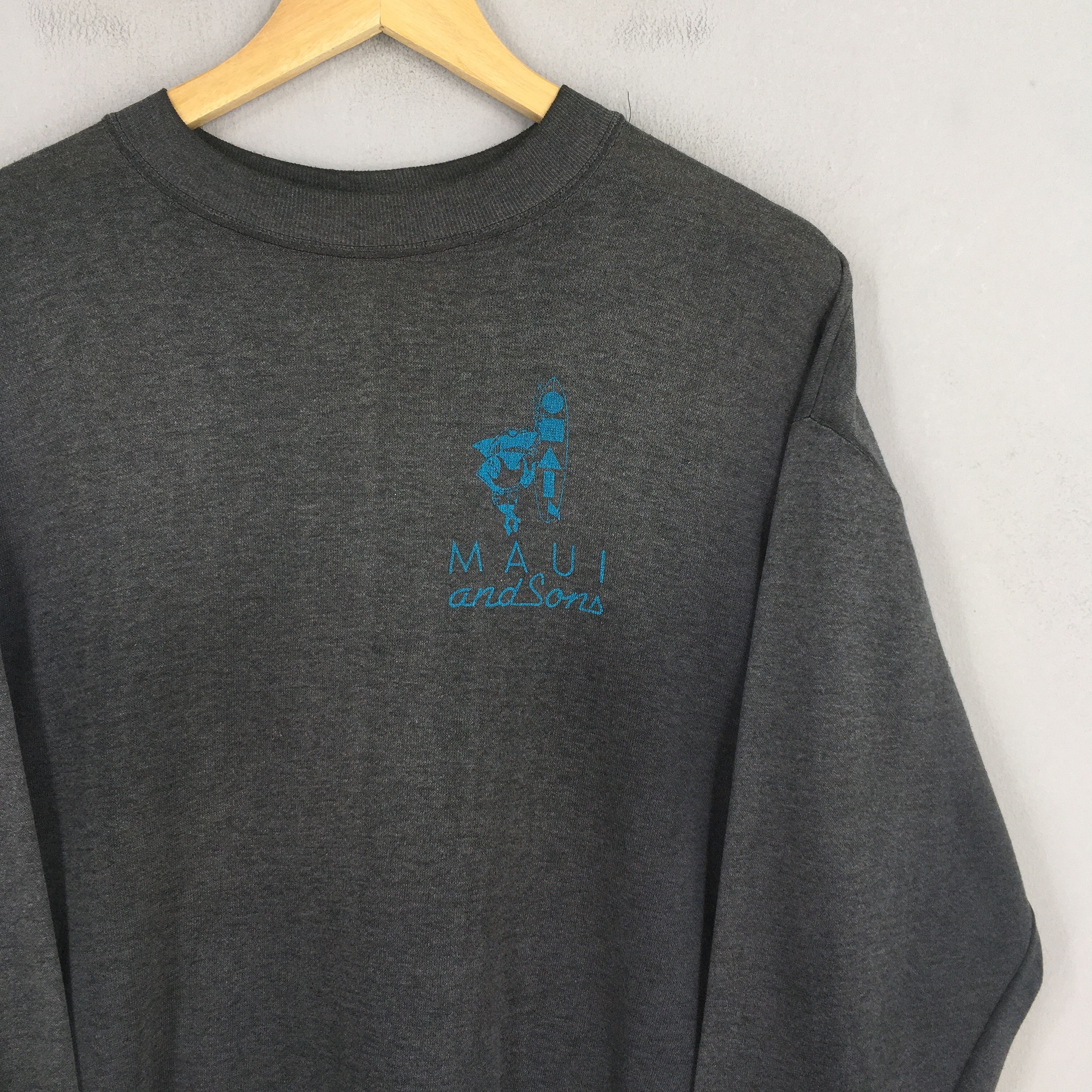Maui and Sons × Vintage Vintage 90's Maui & Sons Sharks Surfing Sweatshirt Medium Size US M / EU 48-50 / 2 - 2 Thumbnail