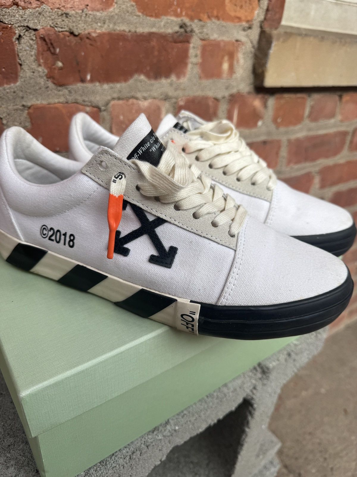 Off-White × Virgil Abloh Off-white vulcanized canvas sneaker Size US 10 / EU 43 - 1 Thumbnail