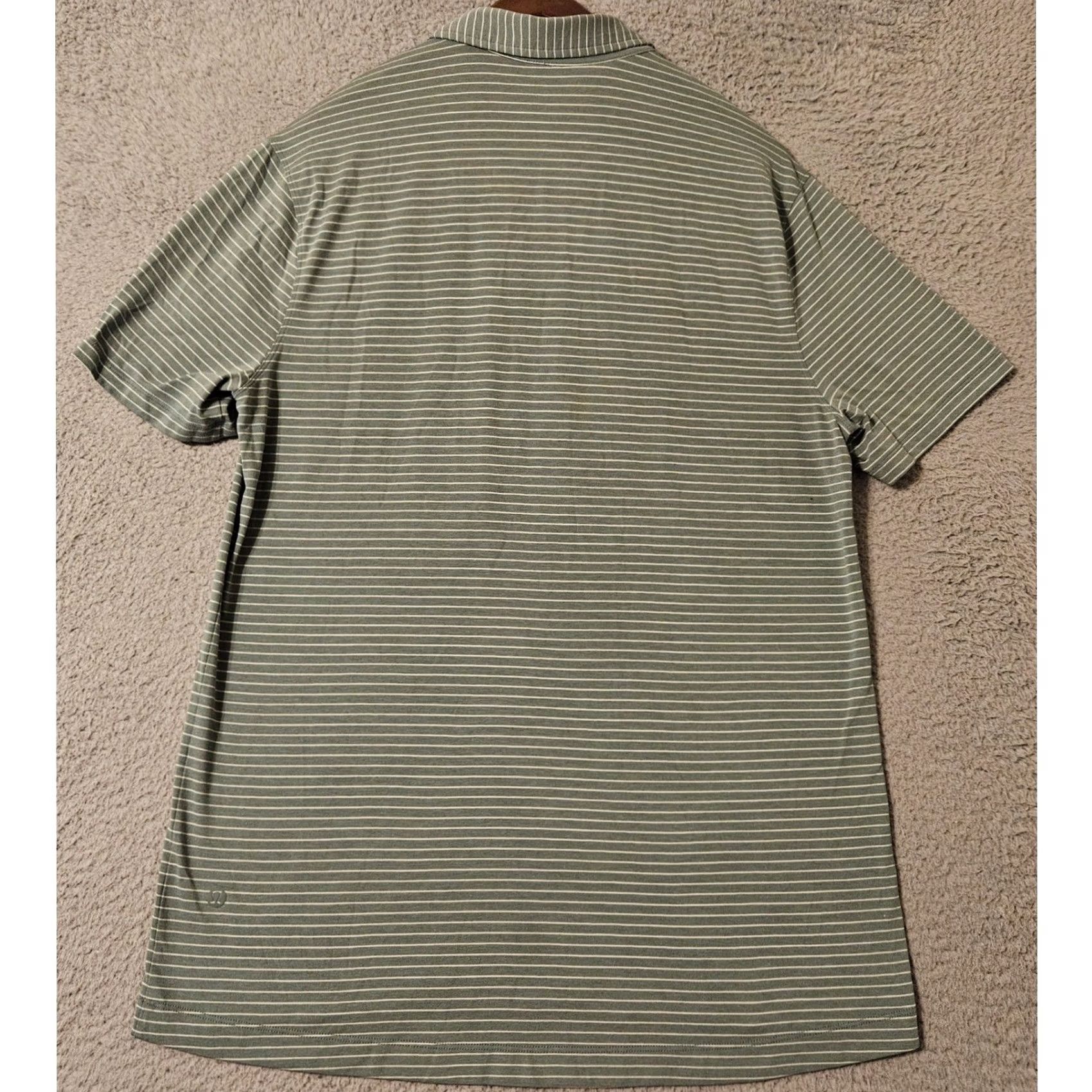 Lululemon Lululemon Mens Polo Shirt Sage Green White Striped Short Sleeve Large Size US L / EU 52-54 / 3 - 2 Thumbnail
