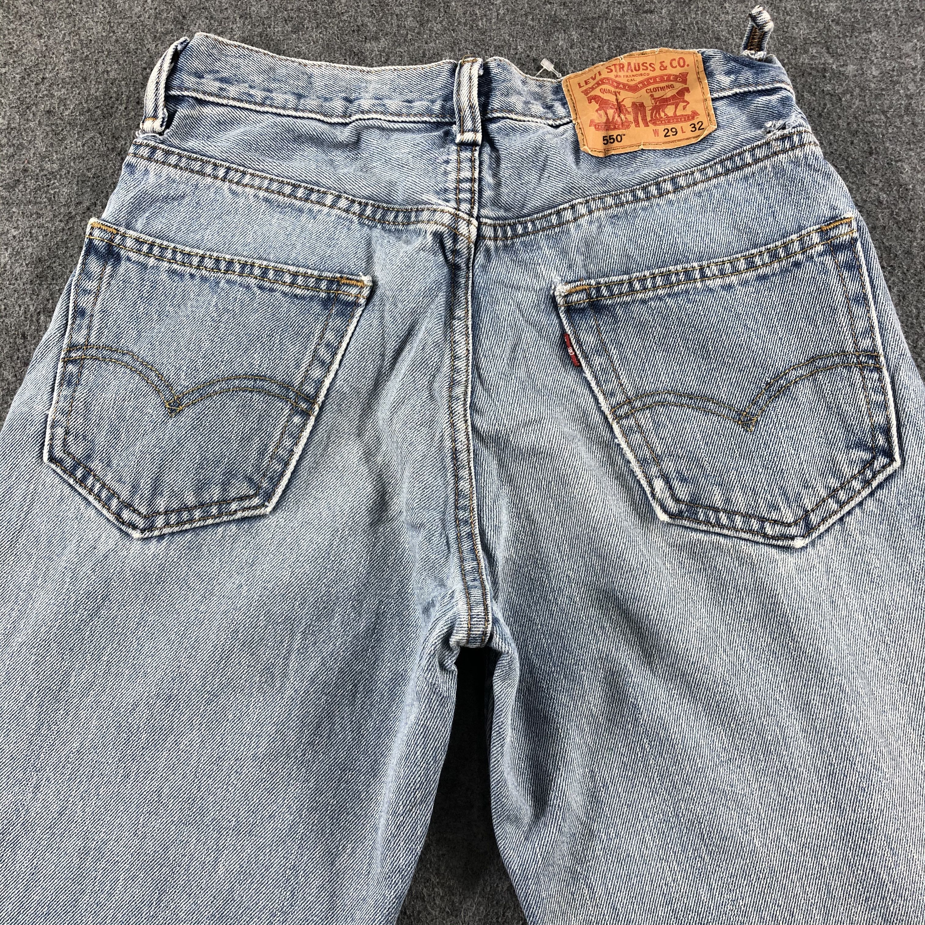 Levi's Vintage Blue Wash Levis 550 Jeans-J2667 Size US 28 / EU 44 - 4 Thumbnail