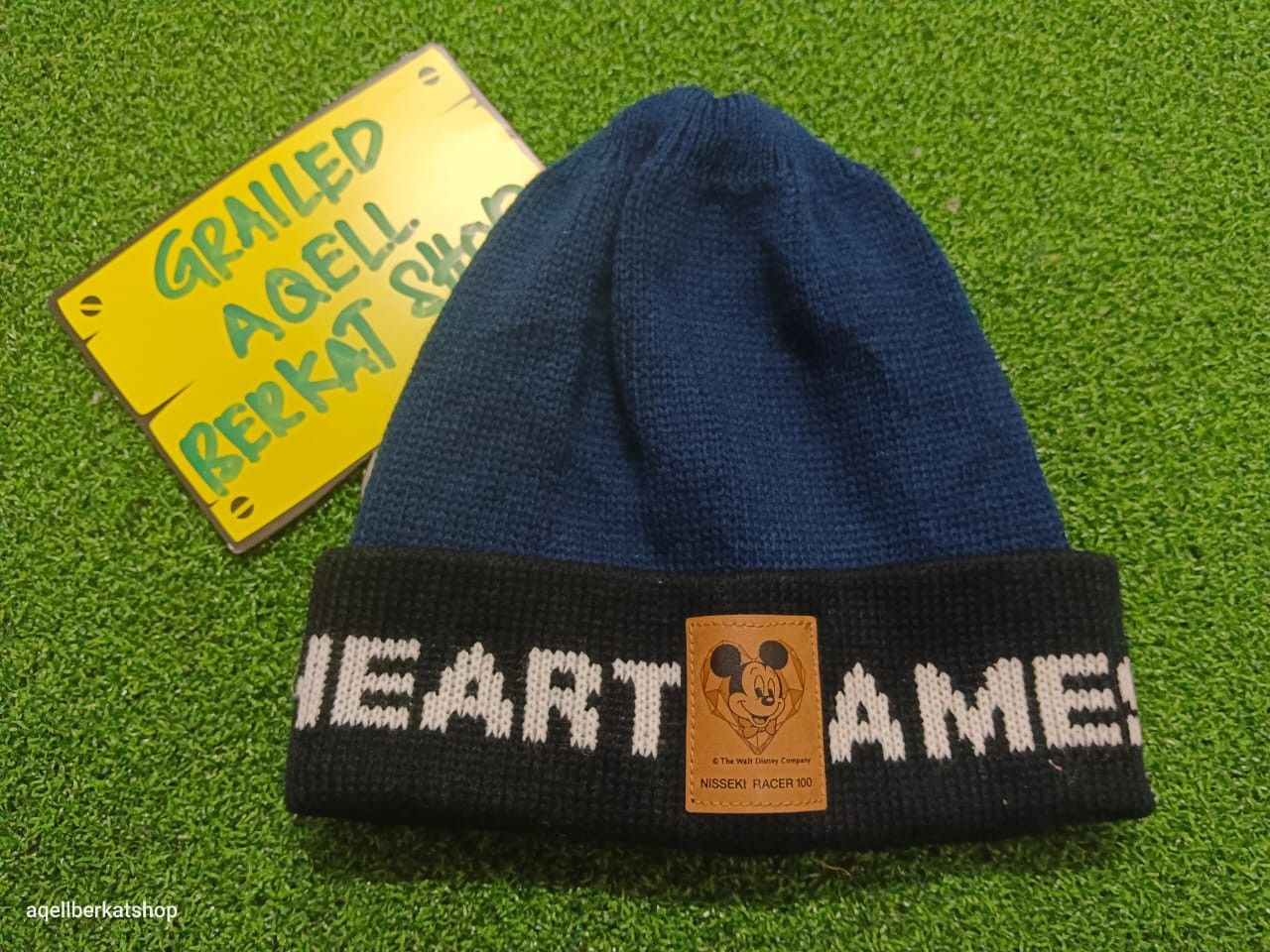 Vintage VTG Y2K Disney Mickey mouse Beanie Size ONE SIZE - 1 Thumbnail
