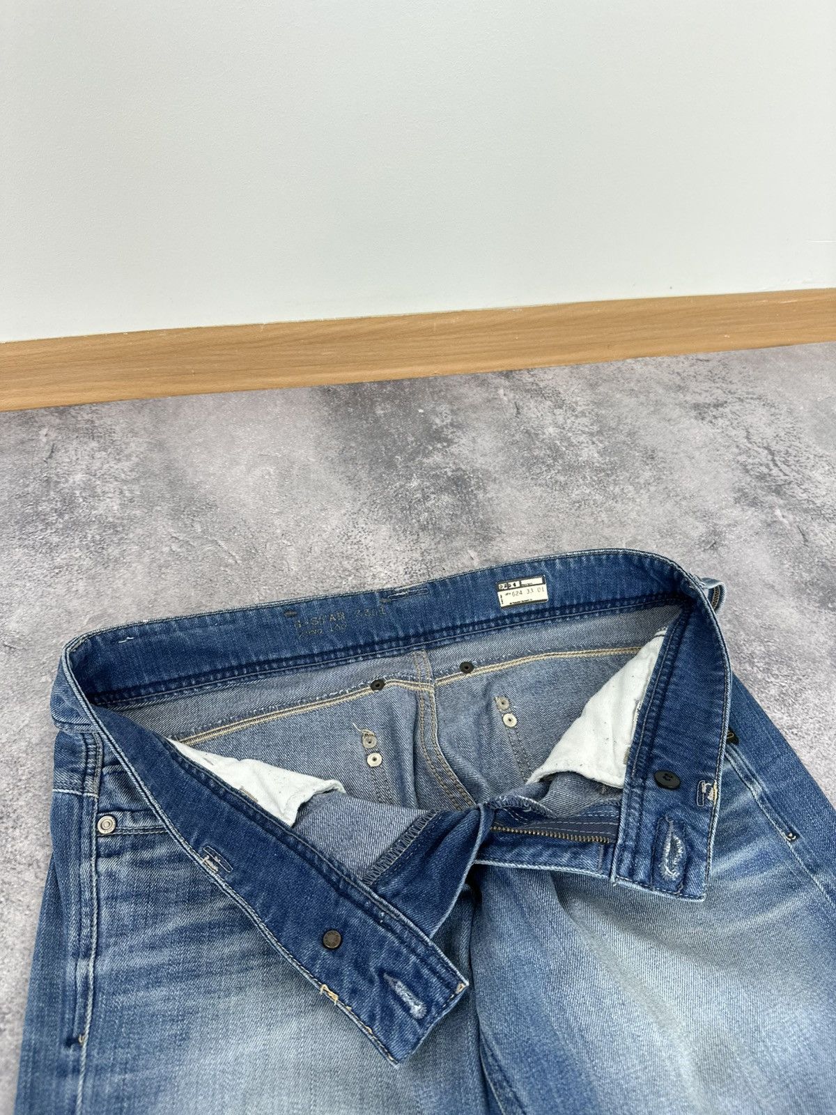 G-Star Vintage G-Star Y2K Washed Denim Faded Baggy Bootcut Jeans Size US 32 / EU 48 - 13 Thumbnail