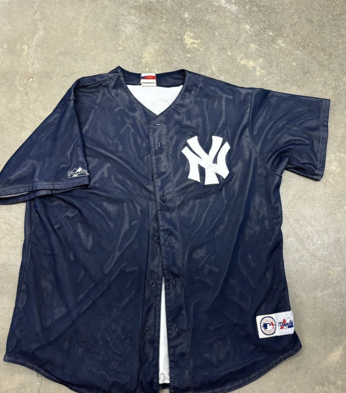 Majestic × Vintage VINTAGE MAJESTIC YANKEE JERSEY Size US XL / EU 56 / 4 - 1 Thumbnail