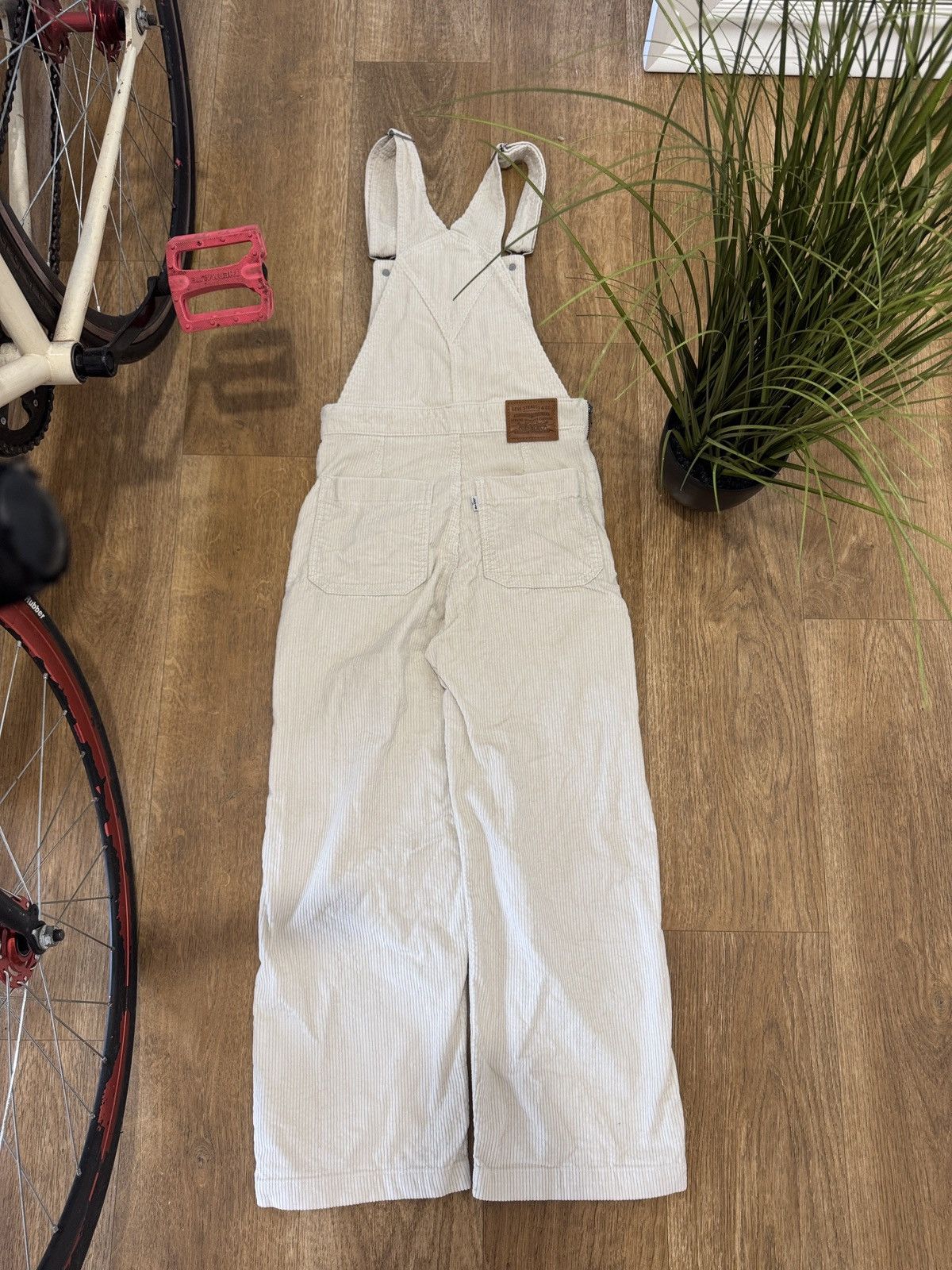 Levi's VINTAGE LEVI’S VEVLET OVERALLS STRAIGHT PANTS SUIT Size XS / US 0-2 / IT 36-38 - 1 Thumbnail