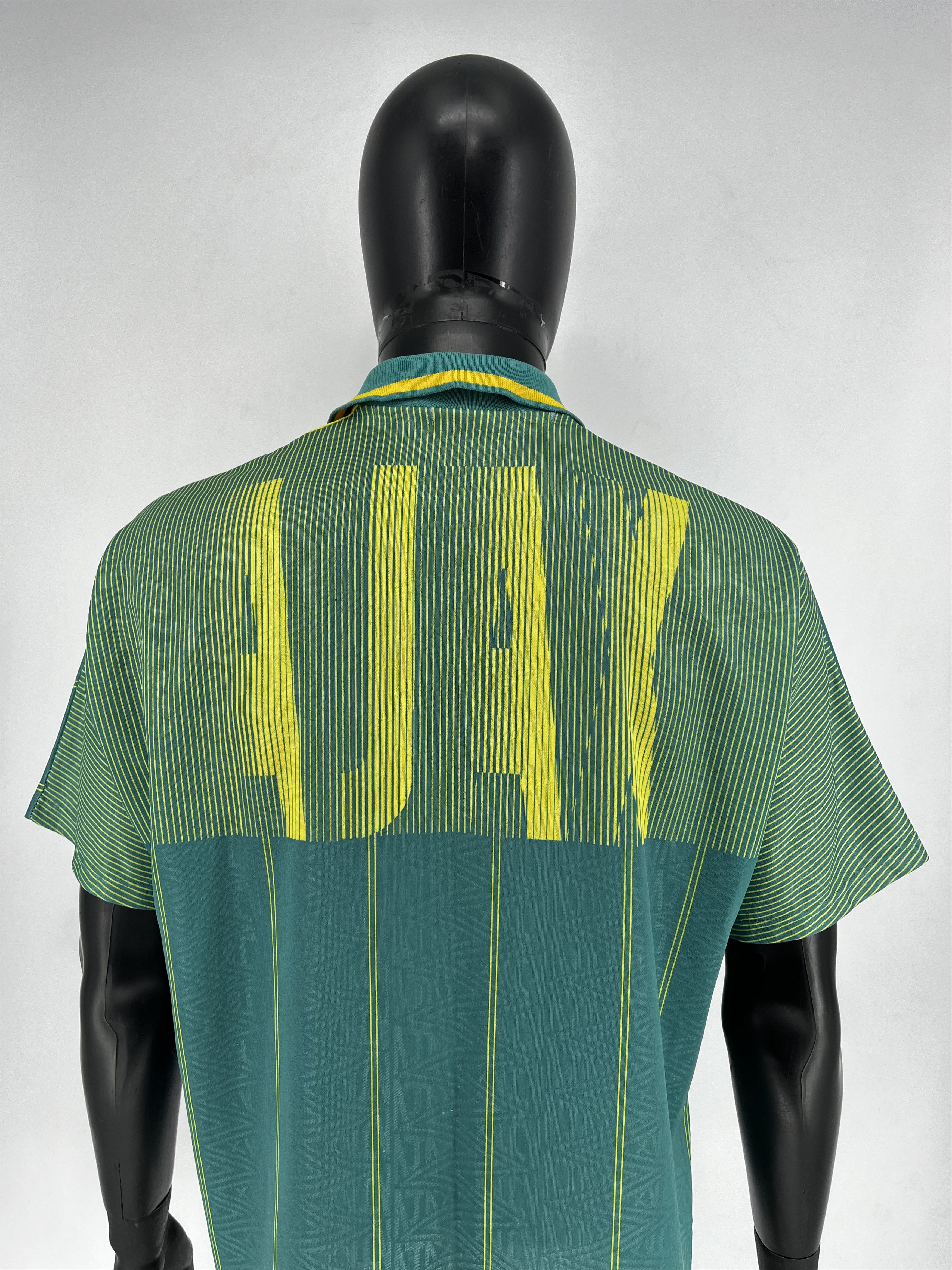 Sports Specialties Original Ajax 1991/92/1993 Umbro Away Football Shirt Jersey Size US L / EU 52-54 / 3 - 12 Thumbnail