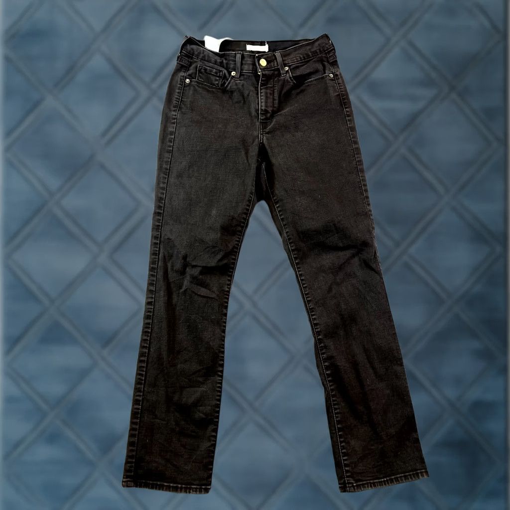 Levi's Levi's Jeans Women 8M Black Denim Stretch Dark Wash Classic Straight Fit Zip Fly Jeans Womens 8M Black Denim Stretch Dark Wash Straight Fit Size 30" / US 8 / IT 44 - 1 Thumbnail