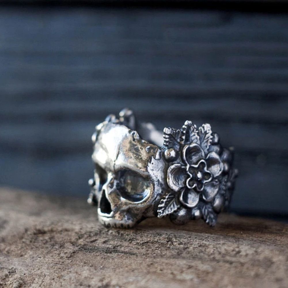 Vintage SIE 10 Skull Flower Ring Size ONE SIZE - 2 Thumbnail