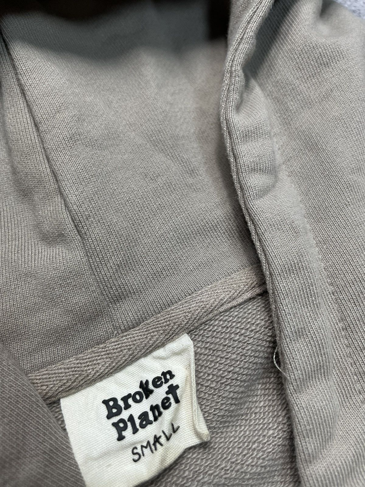 Broken Planet Broken Planet Mkt Y2K Boxy Zip Hoodie Beige S Size US S / EU 44-46 / 1 - 4 Thumbnail