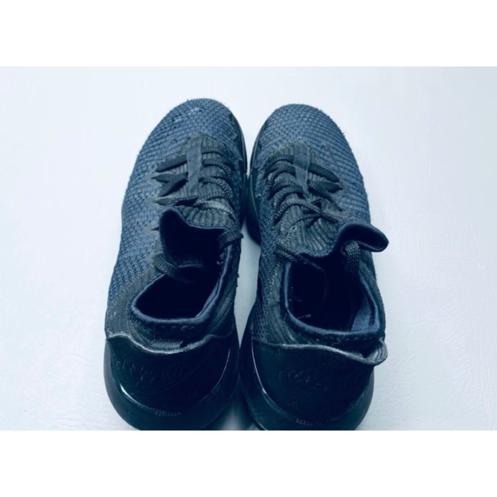 Nike VINTAGE Nike Mens LeBron 16 Low Triple Black Lace Up Size 11 CI2668-002 *FLAWS Size ONE SIZE - 6 Thumbnail