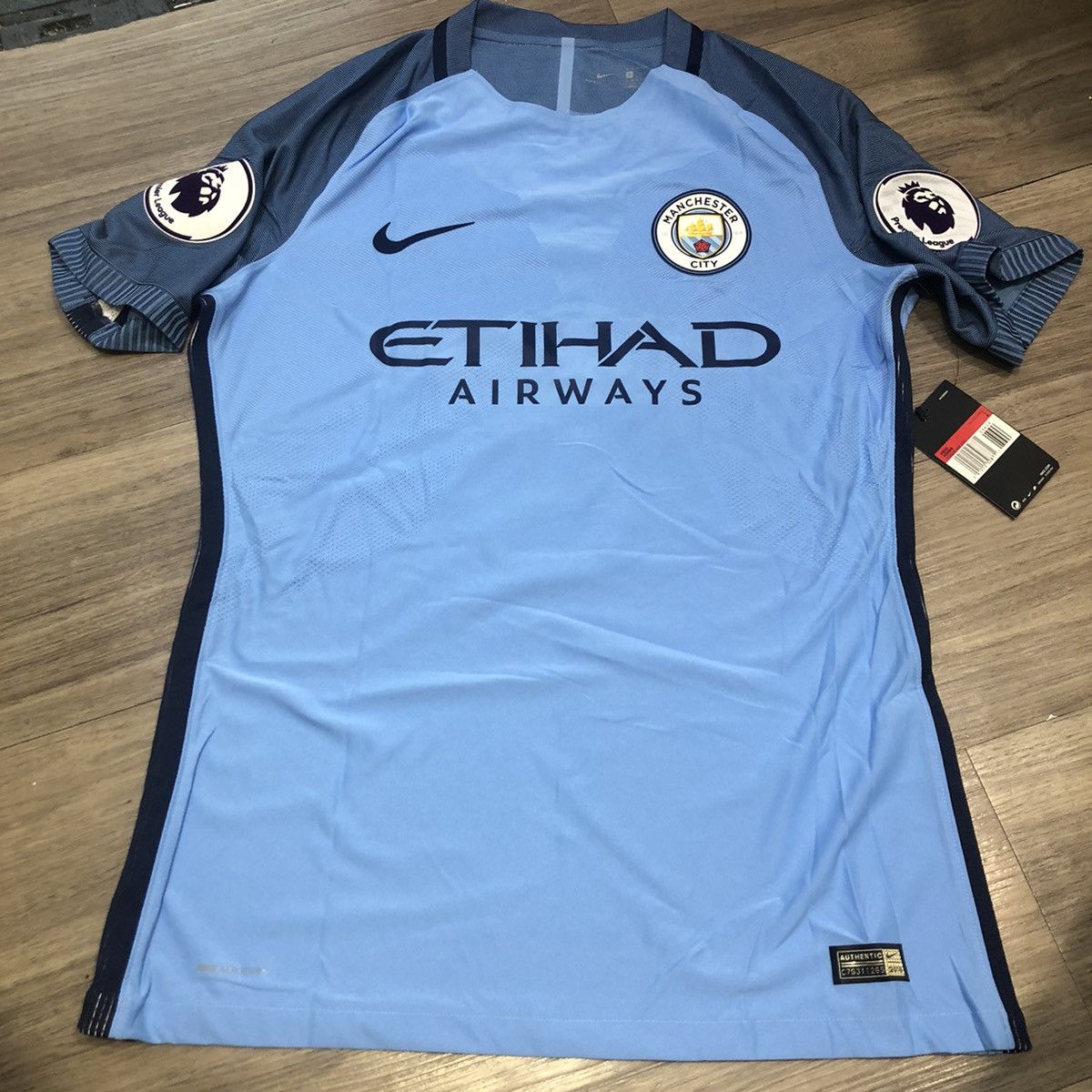 Manchester City 16/17 player issue #9 Nolito (Bnwt)