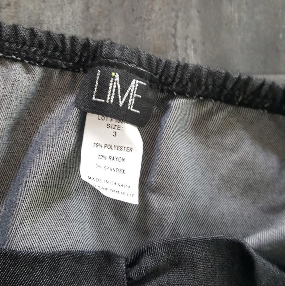Designer Grey Button Detailed Lime Short Size 30" / US 8 / IT 44 - 3 Thumbnail