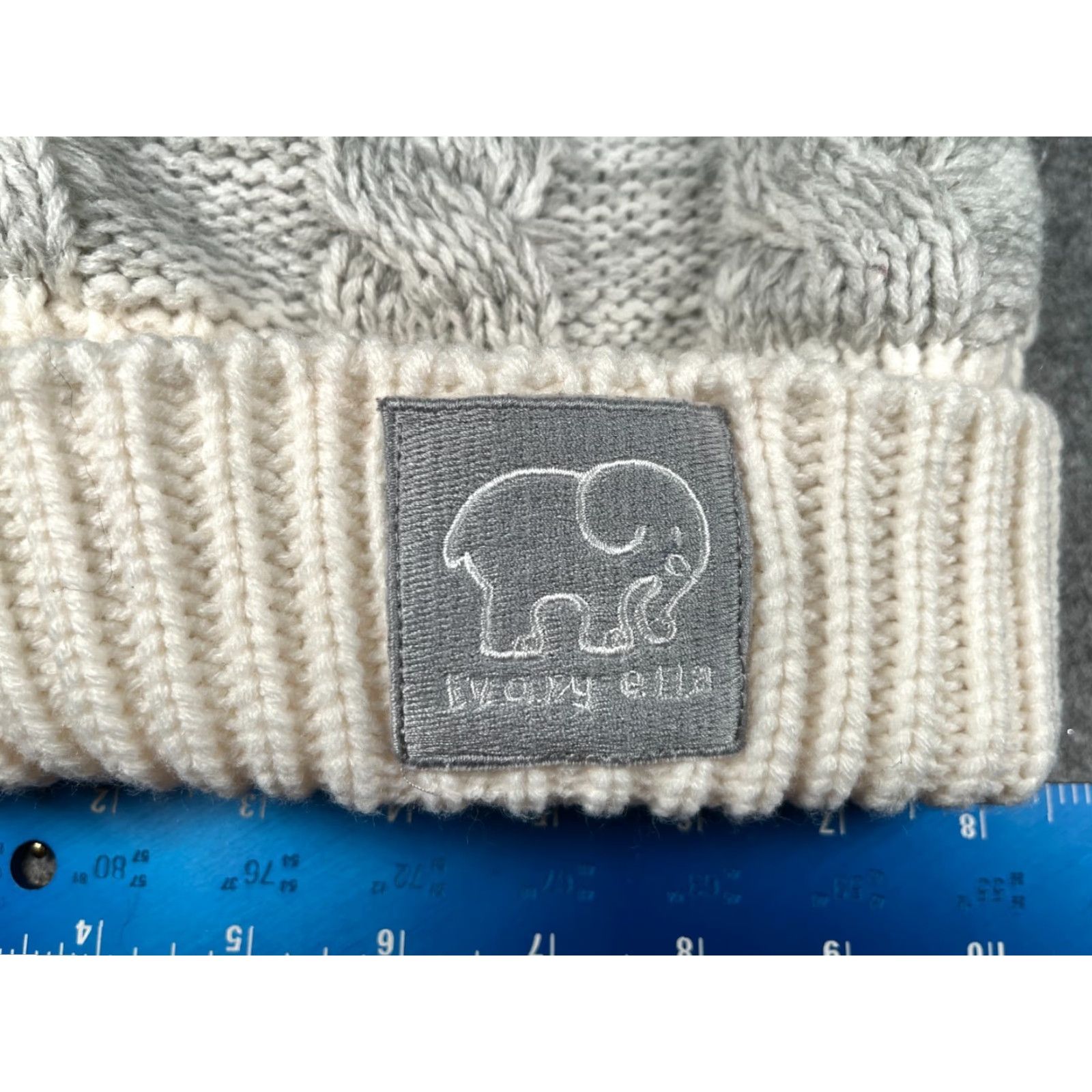 Vintage Ivory Ella Beanie Toque Women One Size Gray Cable Knit Acrylic Poly Lined Pom Size ONE SIZE - 2 Thumbnail