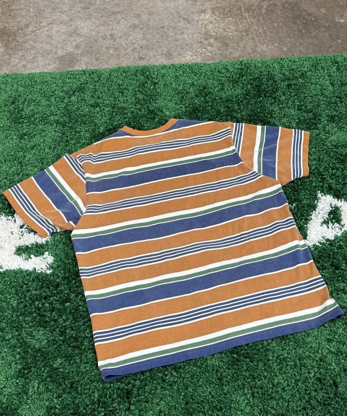 Supreme Supreme Stripe Center Logo Tee S/S TOP FW19 Brown Size US L / EU 52-54 / 3 - 4 Thumbnail