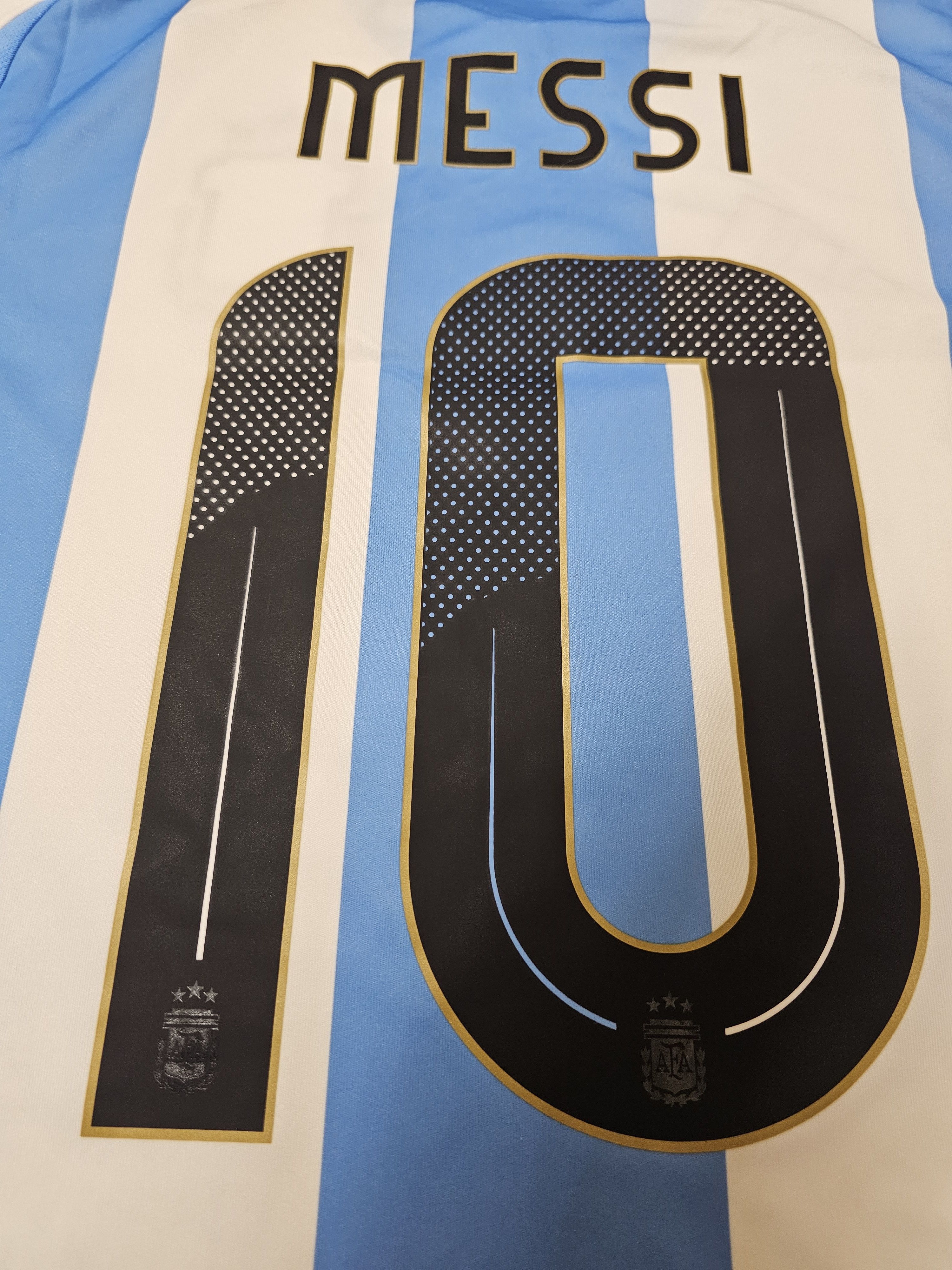 Adidas ARGENTINA 2024 MESSI HOME FOOTBALL SHIRT SOCCER JERSEY Size US S / EU 44-46 / 1 - 6 Thumbnail