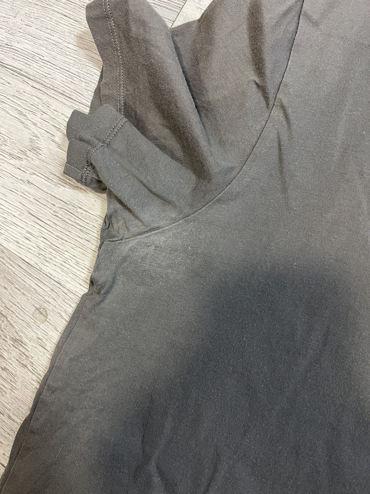 Cos Cos art designer tee Size US M / EU 48-50 / 2 - 10 Thumbnail