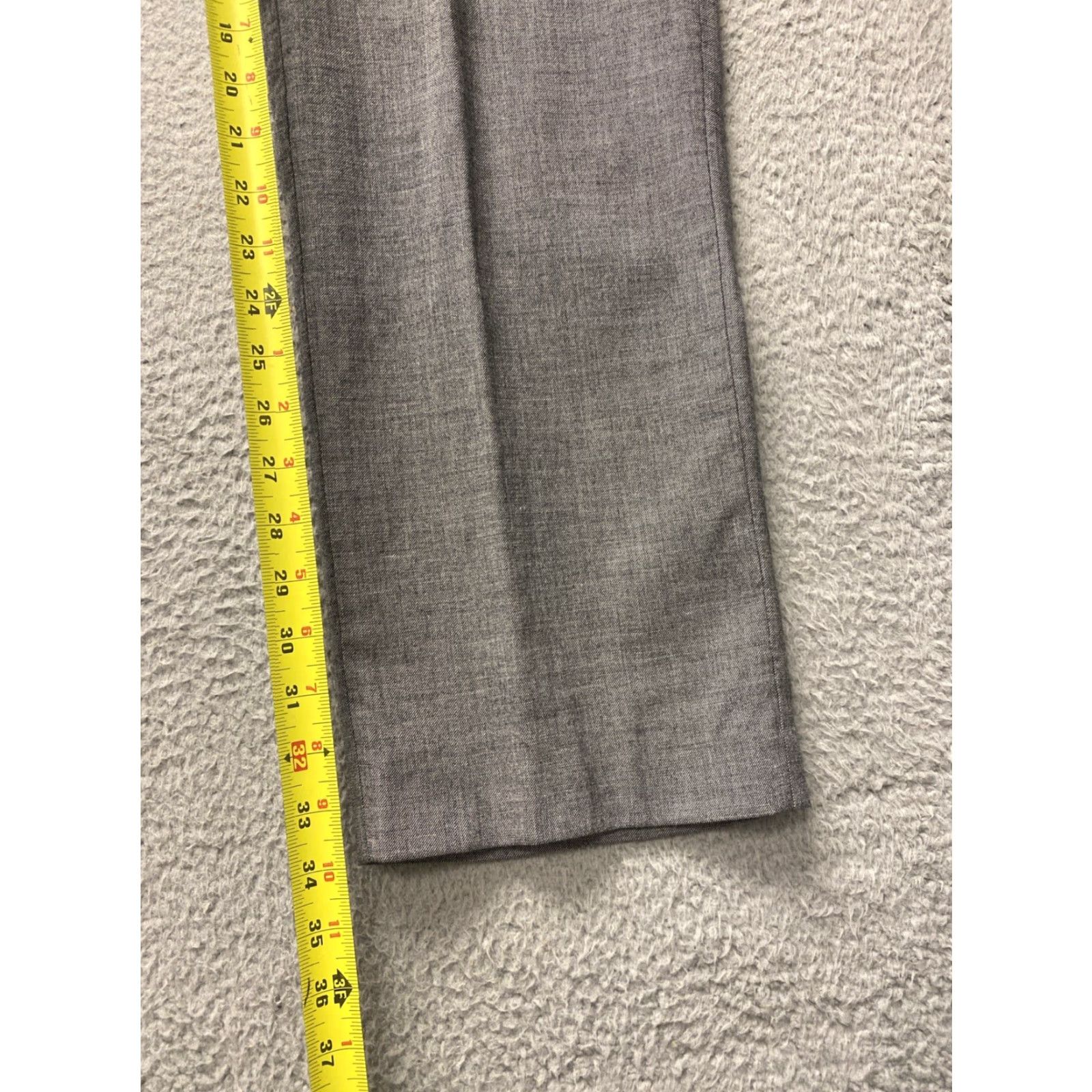 Banana Republic Banana Republic Dress Pants Mens 34 Regular Gray Cotton Wool Solid Straight Front Zip Button Pockets Classic City College 90s (if applicable) Mens Size US 34 / EU 50 - 4 Thumbnail