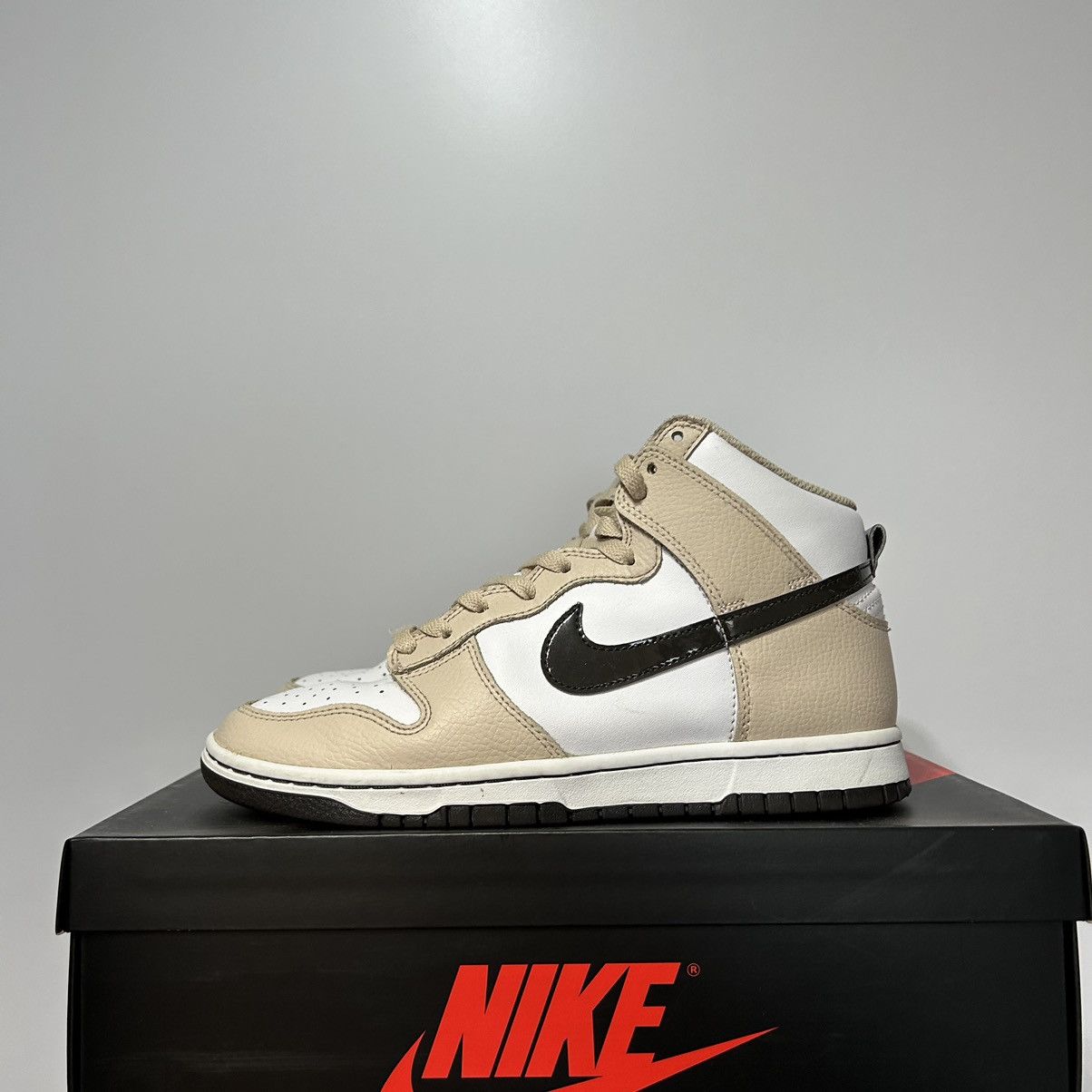 Nike Nike Dunk high Sand Drift Tan mini logo swoosh Size US 9.5 / EU 42-43 - 2 Thumbnail