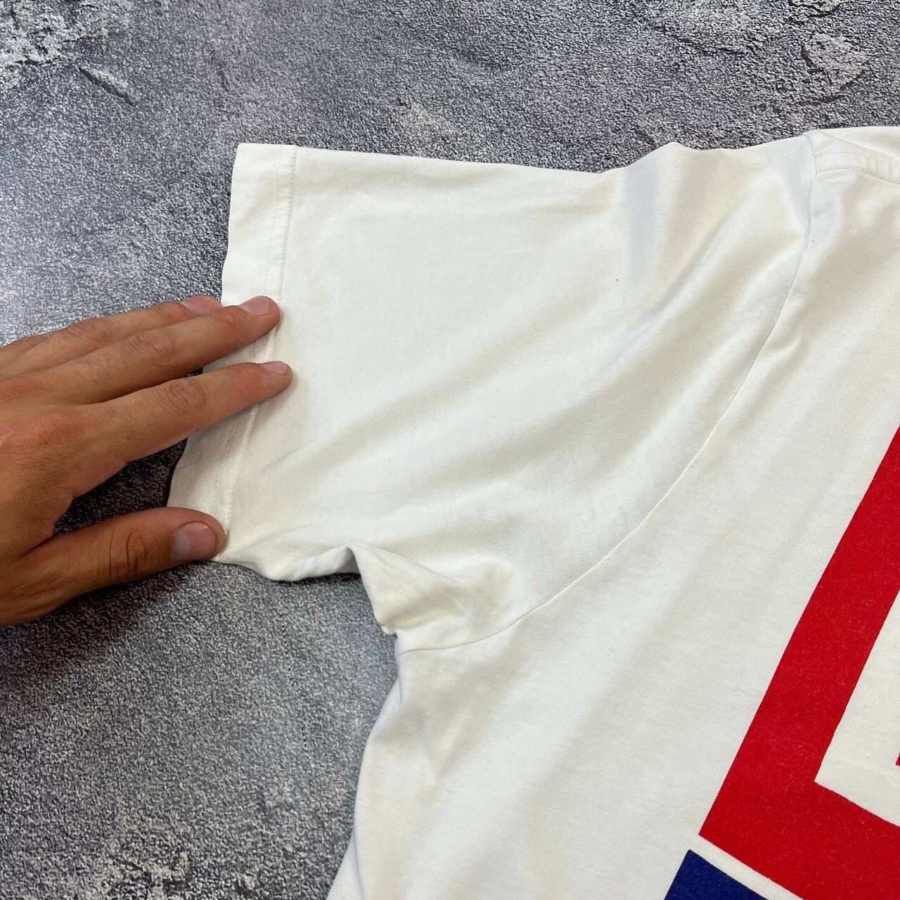 Diesel Vintage Diesel big Center logo Y2K T Shirt streetwear L Size US L / EU 52-54 / 3 - 13 Thumbnail
