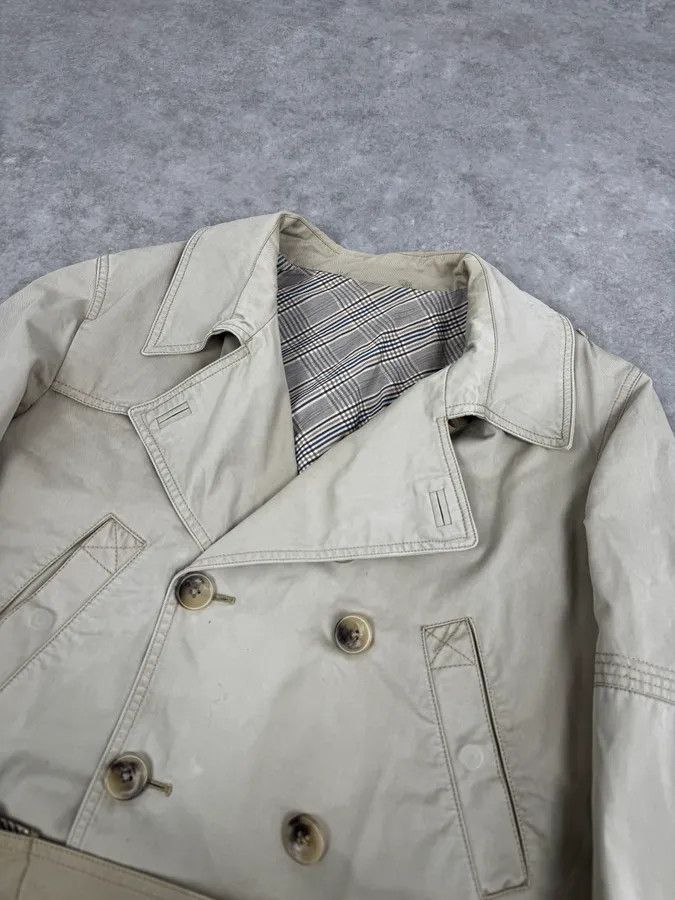 Dolce & Gabbana 2000s Dolce & Gabbana Beige Buttoned Trench Coat Size US M / EU 48-50 / 2 - 5 Thumbnail