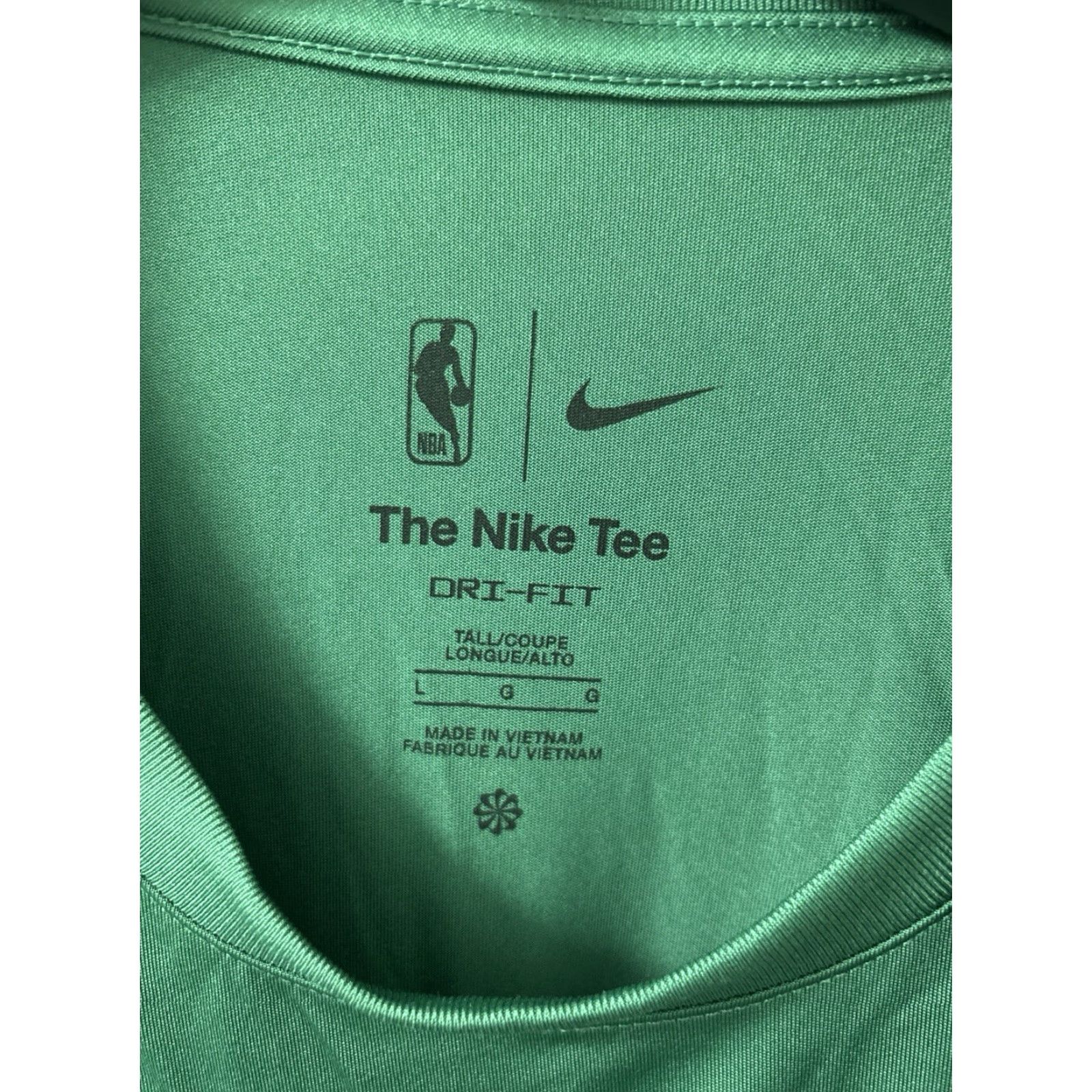Nike Nike Dri-Fit Shirt Mens L Green Celtics Long Sleeve Basketball Logo Crew Neck Size US L / EU 52-54 / 3 - 6 Thumbnail