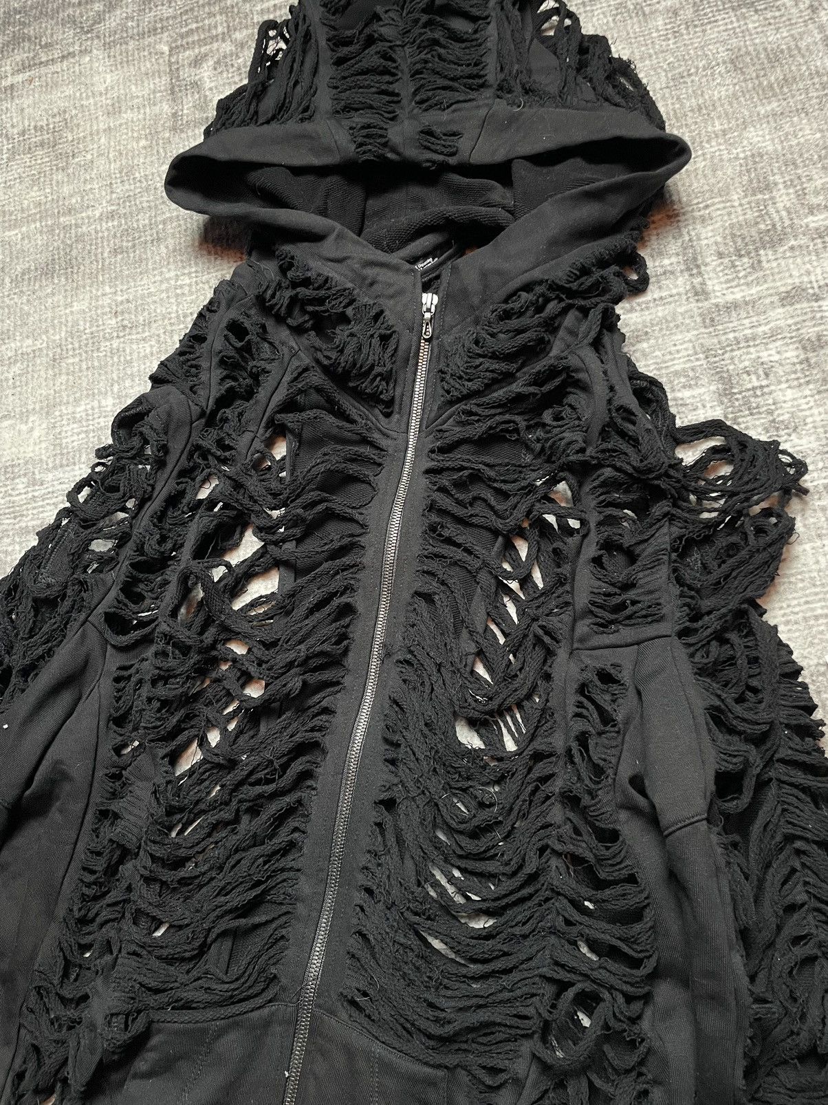 Julius Julius Torn Blaze Hoodie Size US L / EU 52-54 / 3 - 7 Thumbnail