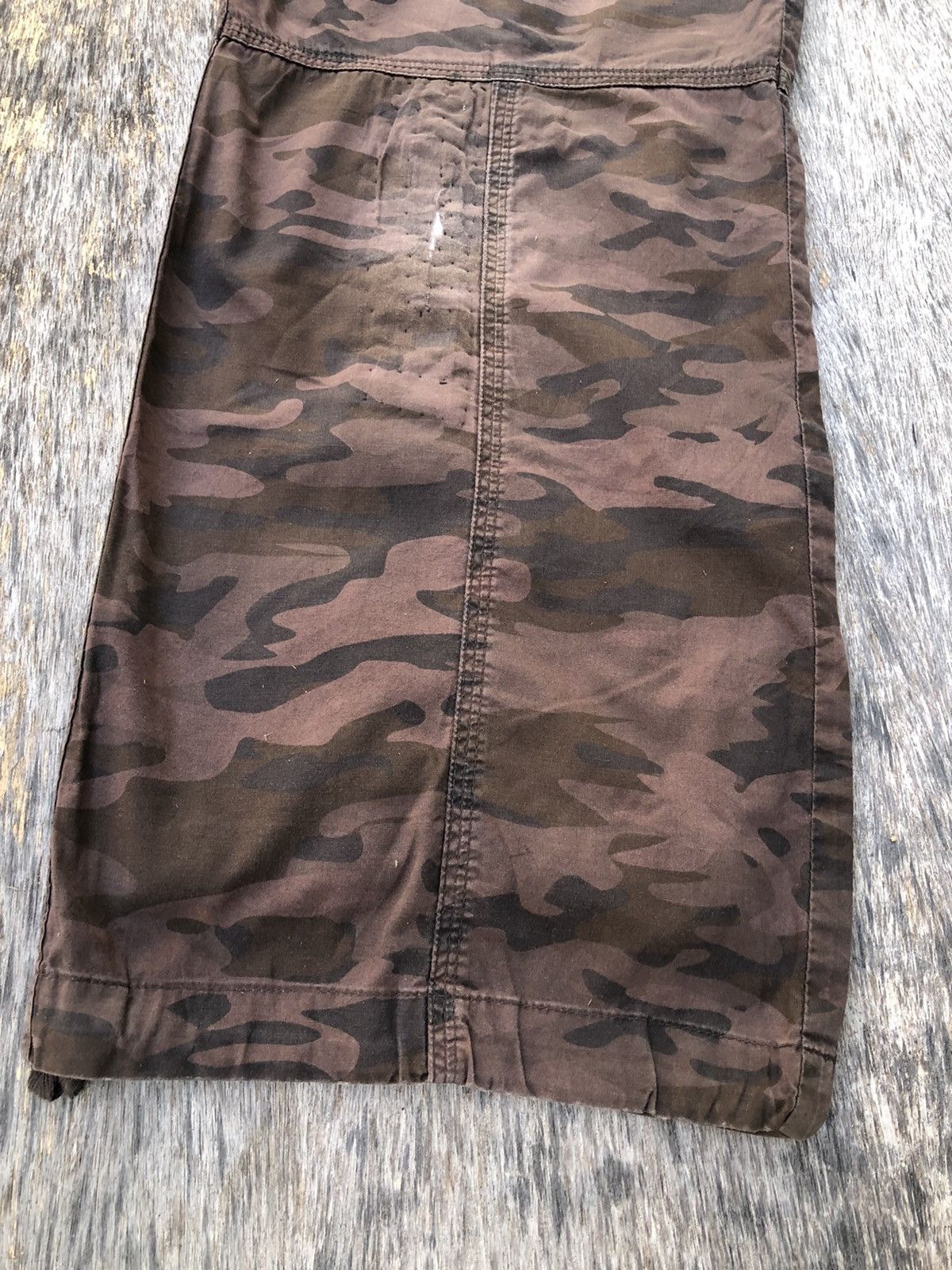 Japanese Brand Vintage Camo Cargo Pants Stretchable Waist W28xL38 Size US 28 / EU 44 - 4 Thumbnail