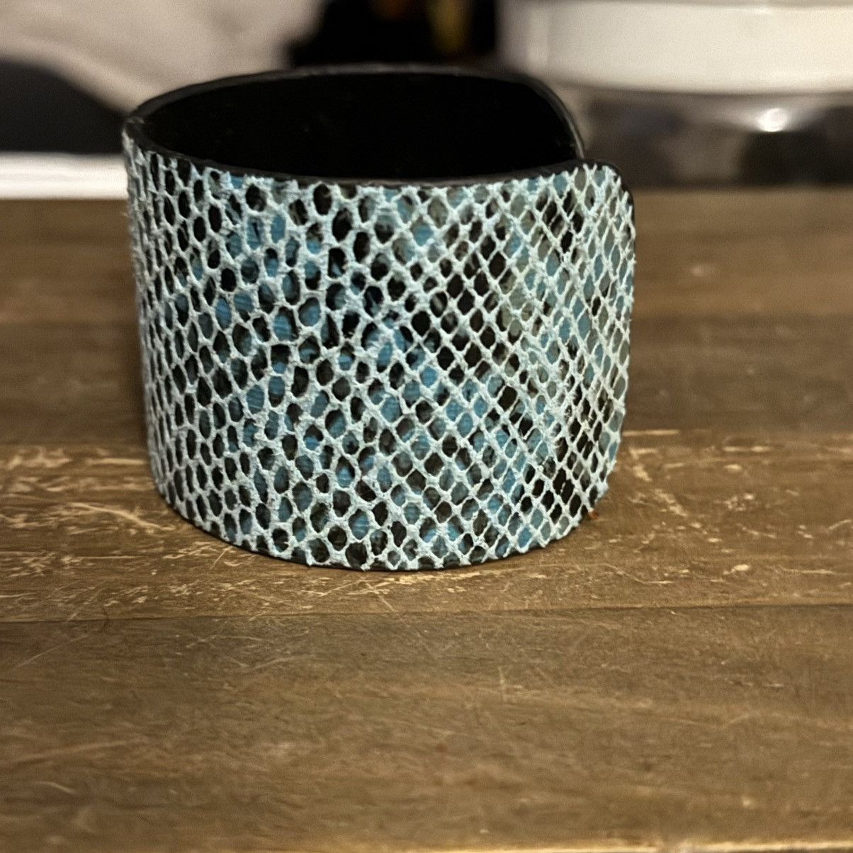 Other Wide blue snakeskin print bangle cuff bracelet Size ONE SIZE - 3 Thumbnail