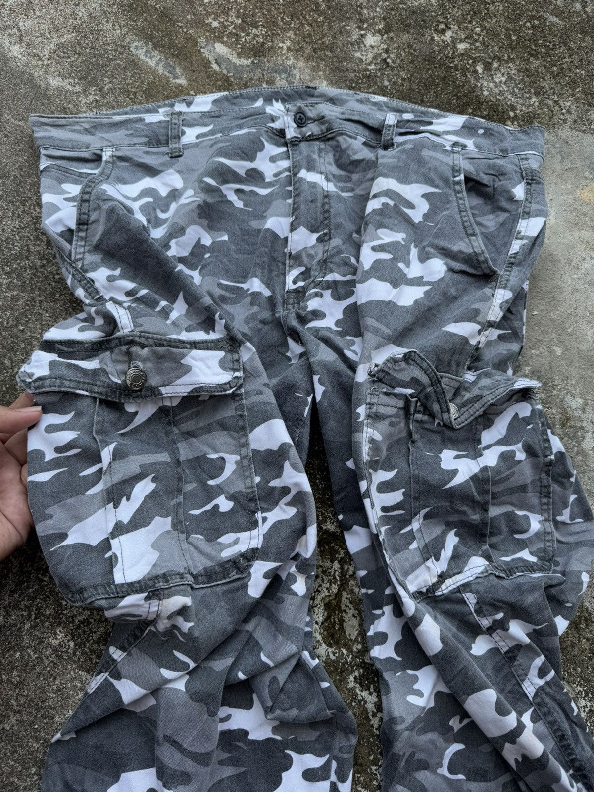 If Six Was Nine × Japanese Brand × Le Grande Bleu (L.G.B.) japanese brand camo cargo pants Size US 36 / EU 52 - 3 Thumbnail