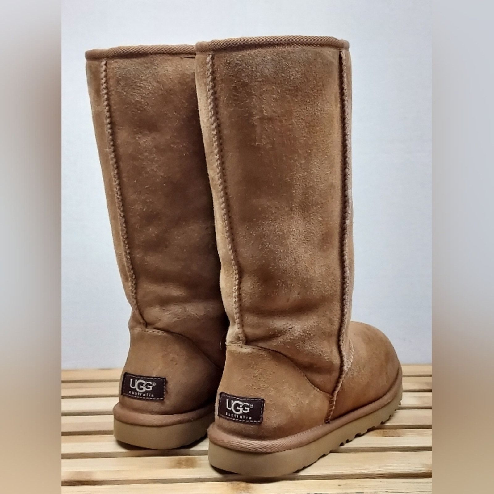 Ugg UGG Womens Chestnut Classic Tall II Winter Boots Size 7 Size US 7 / IT 37 - 3 Thumbnail