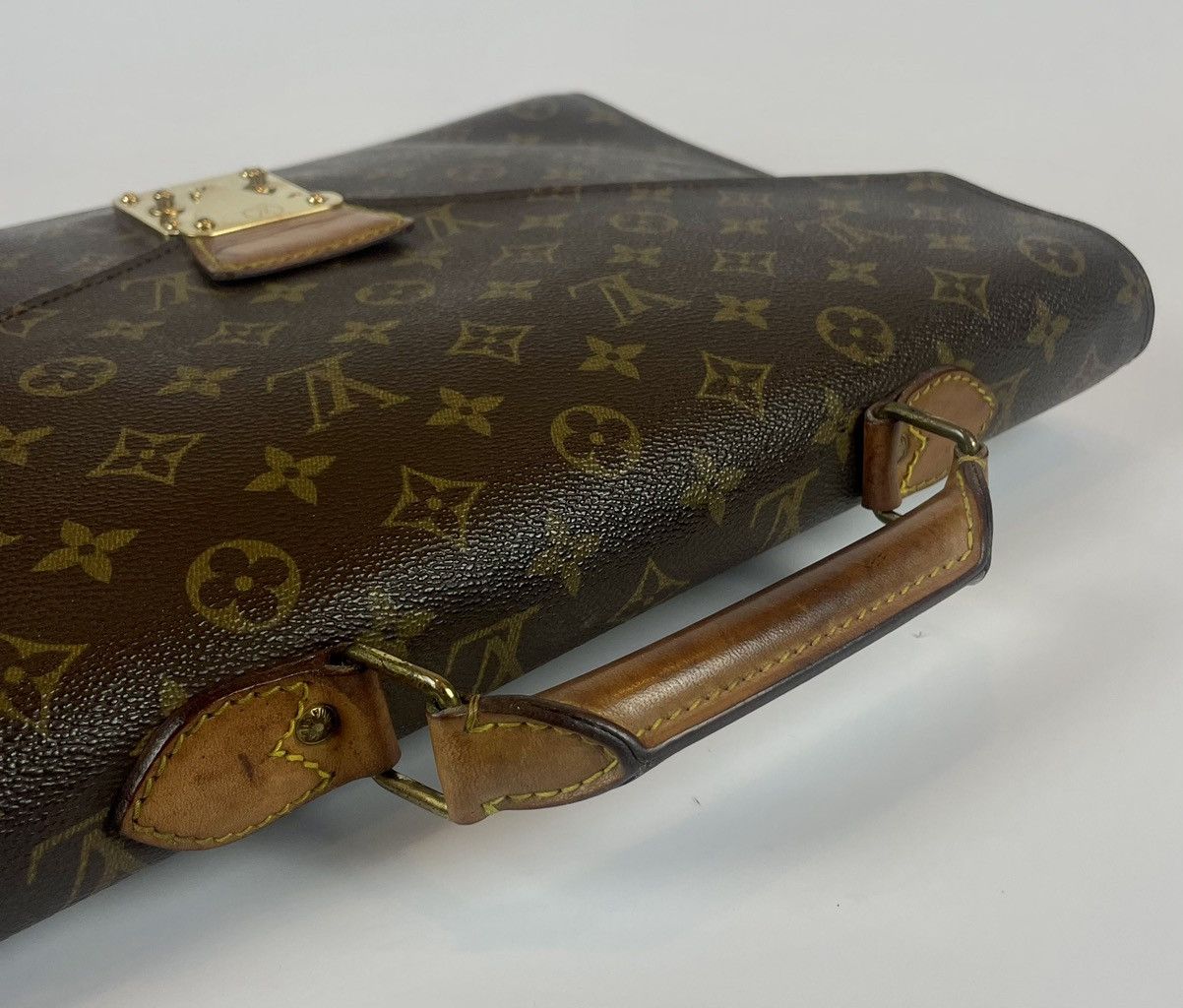 Louis Vuitton Louis Vuitton Serviette Conseiller Size ONE SIZE - 6 Thumbnail