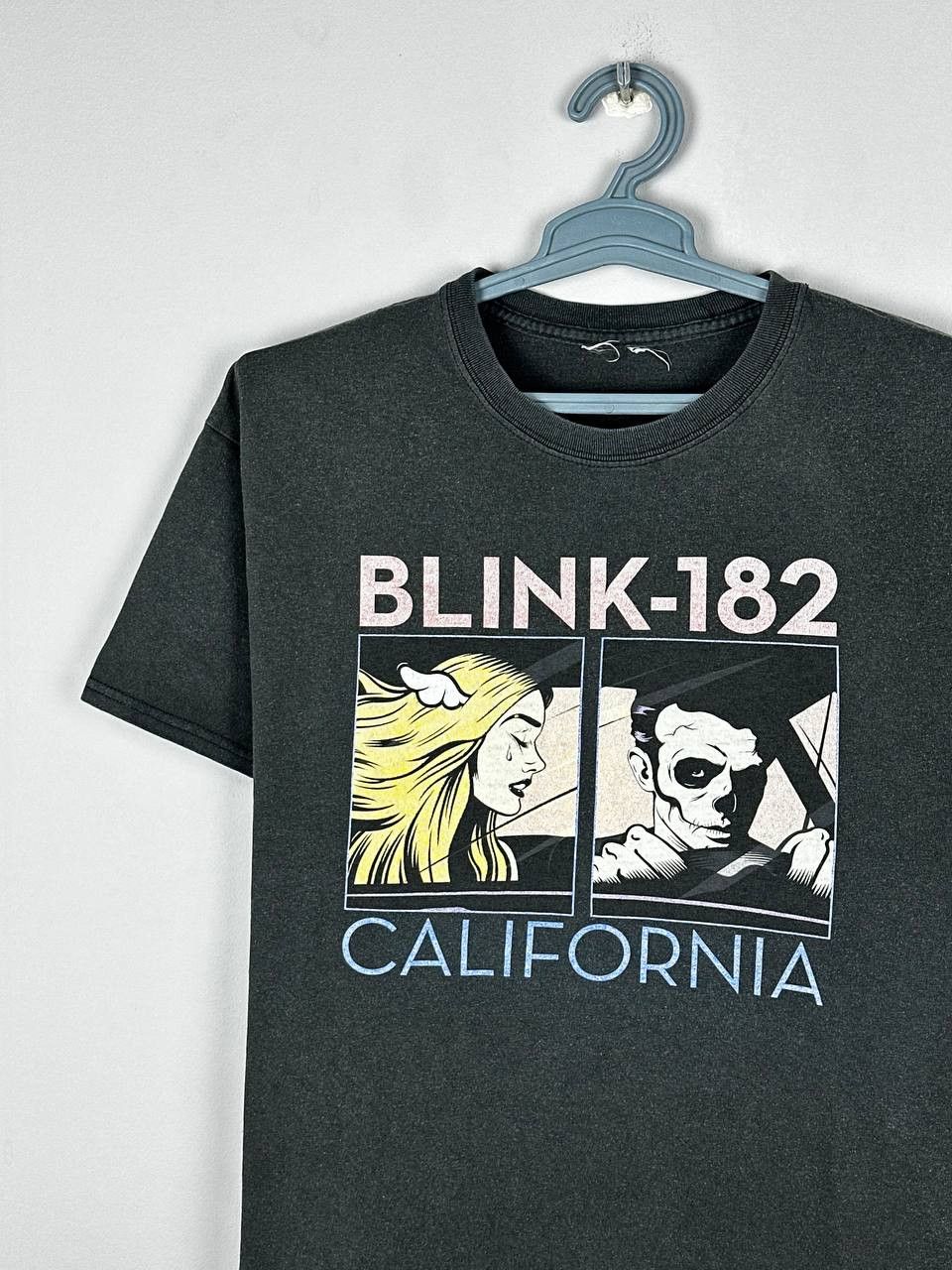 Band Tees Blink 182 Big Logo Punk Rock Band Faded T Shirt Size US M / EU 48-50 / 2 - 3 Thumbnail