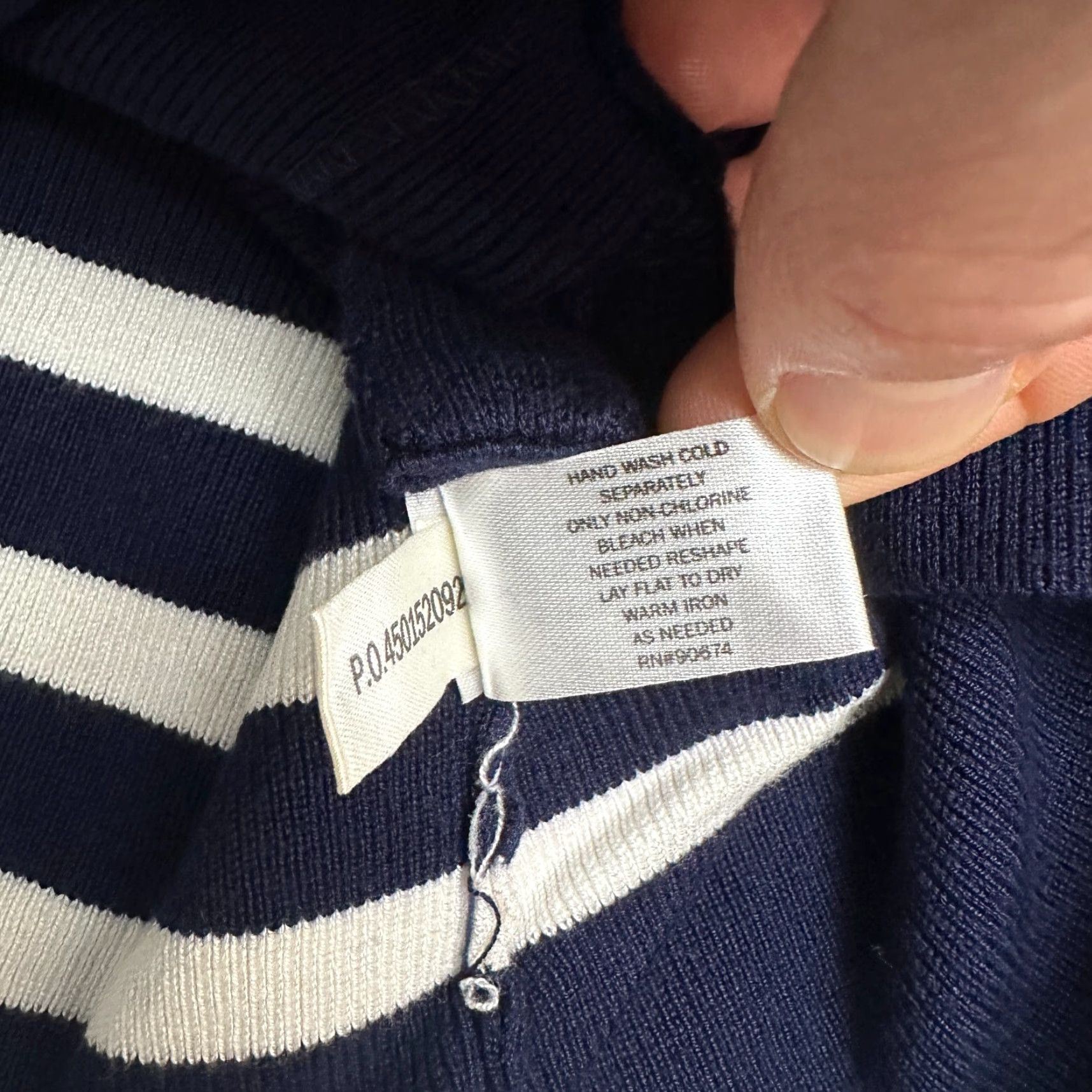 Boston Proper VINTAGE? No — Boston Proper Striped Knit V-Neck Sweater Women’s Small Blue White Pullover Knit Ruffle Accents Casual Women 2020s Size S / US 4 / IT 40 - 7 Thumbnail