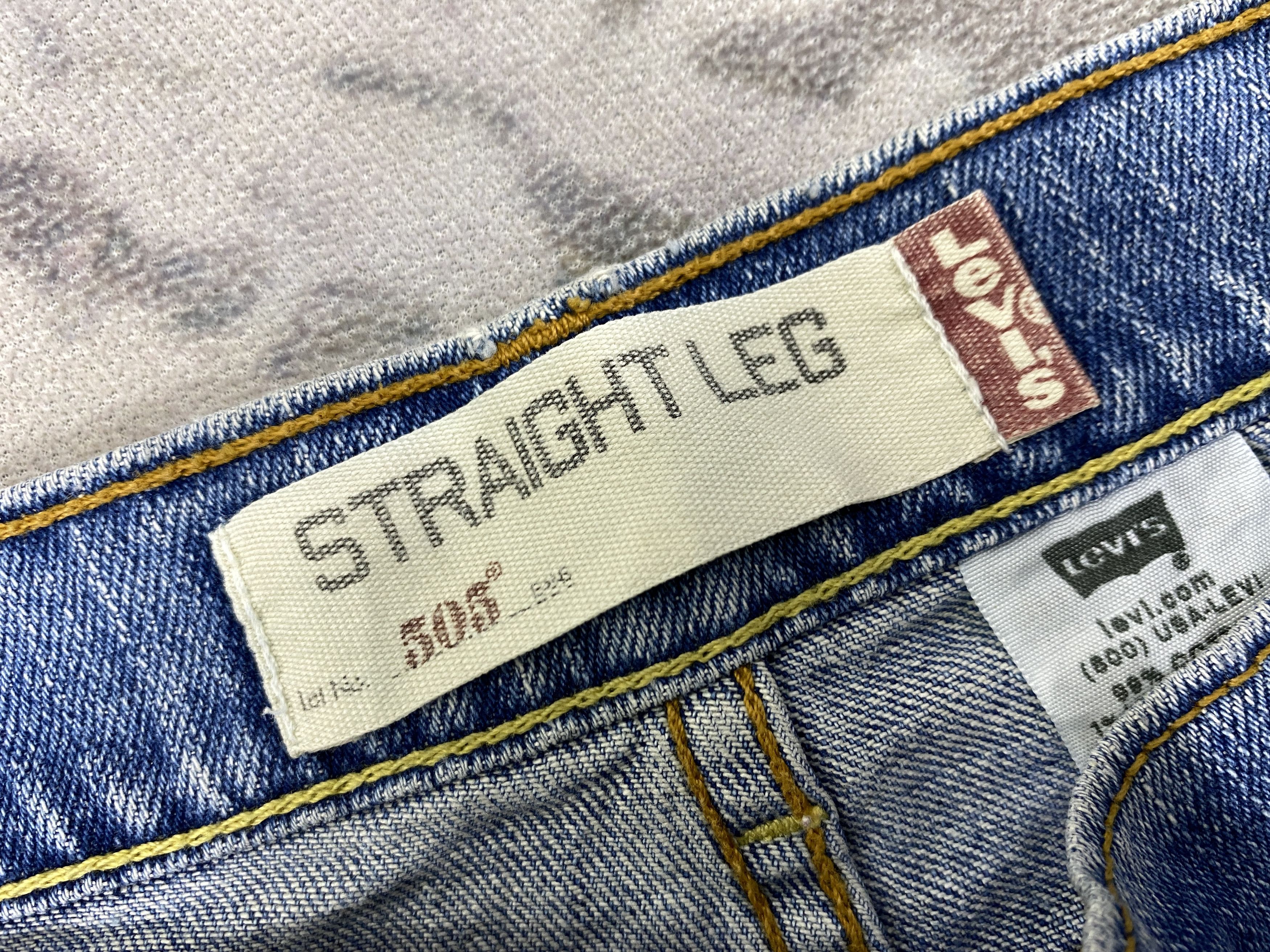 Levi's Vintage Levi's 505 Straight Blue Denim 35 x 31 JN630 Size US 35 - 13 Thumbnail