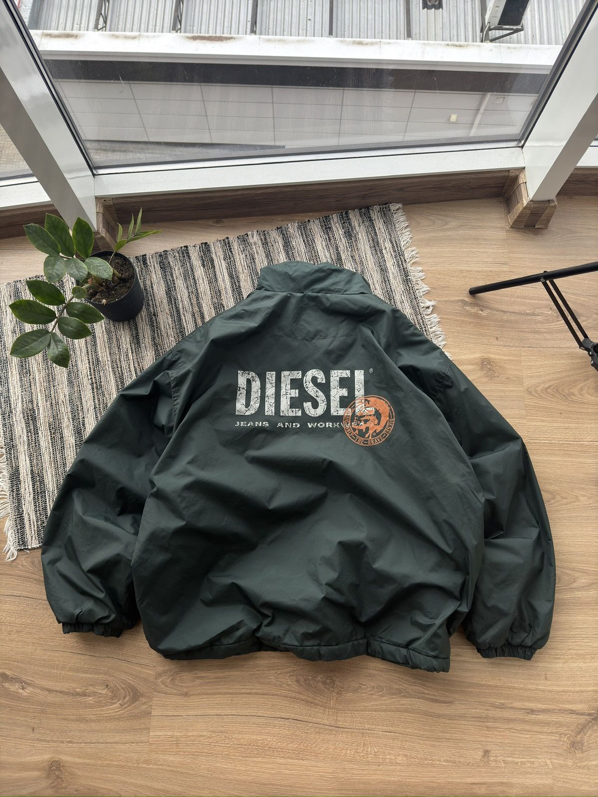 Diesel Vintage DIESEL Rare Y2K Big logo green nylon jacket Size US XXL / EU 58 / 5 - 1 Thumbnail