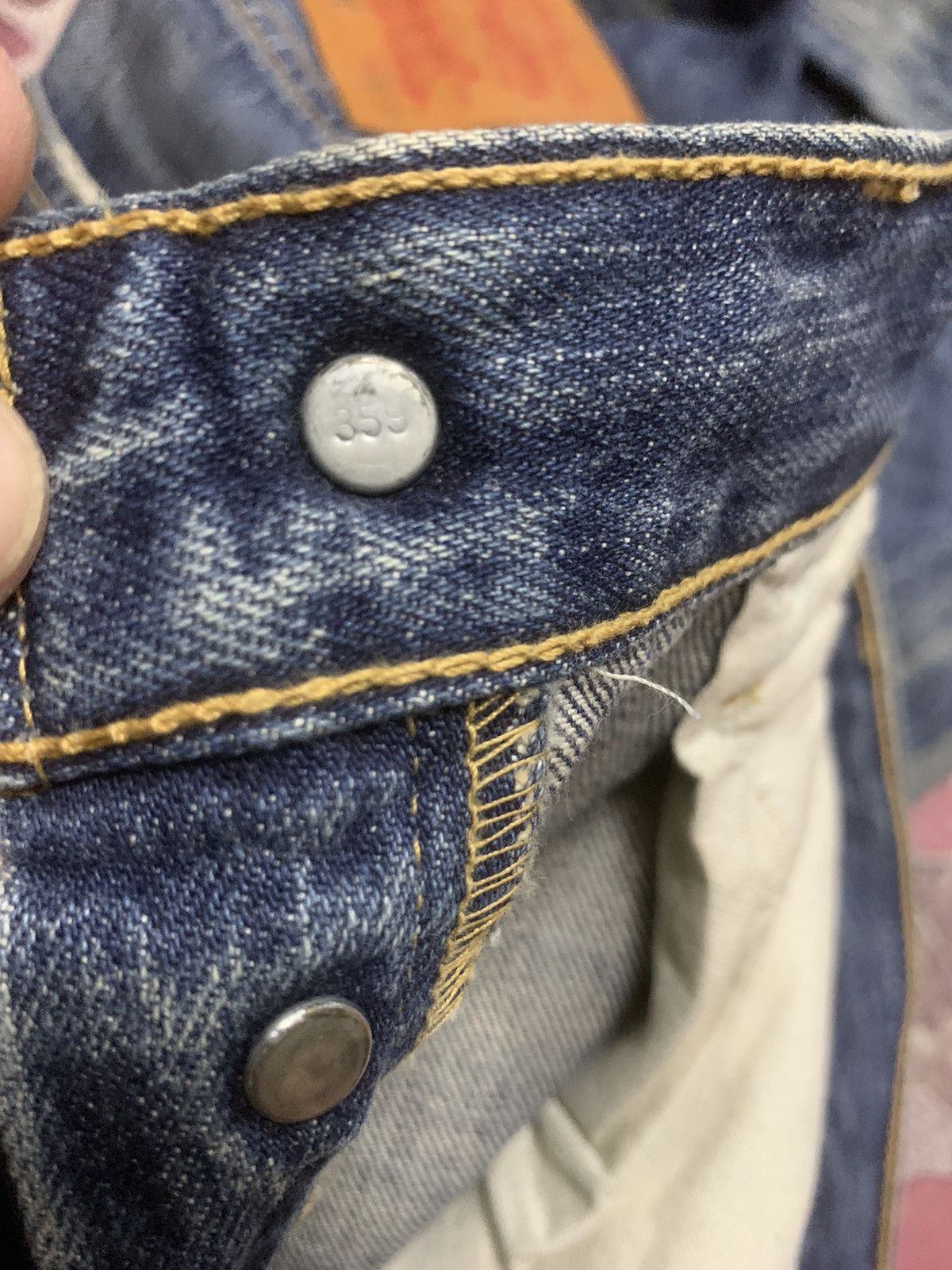 Levi's LEVI’S 501 DISTRESSED AGING DENIM Size US 28 / EU 44 - 9 Thumbnail