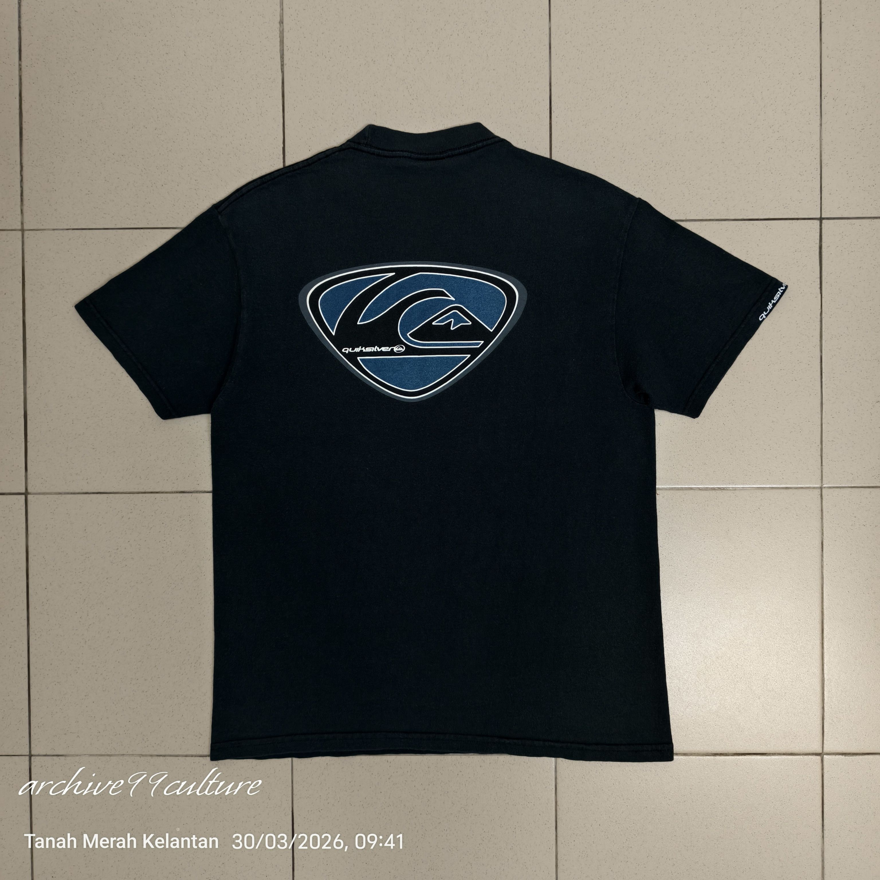 Quiksilver late 90s early Y2K Quiksilver "Shield Logo" T shirt USA Size US M / EU 48-50 / 2 - 9 Thumbnail